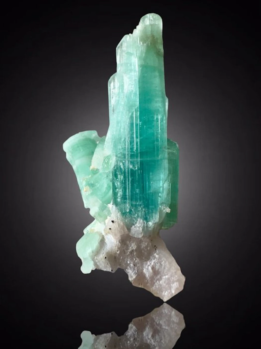 Luminous crystal of blue tourmaline-lepidolite