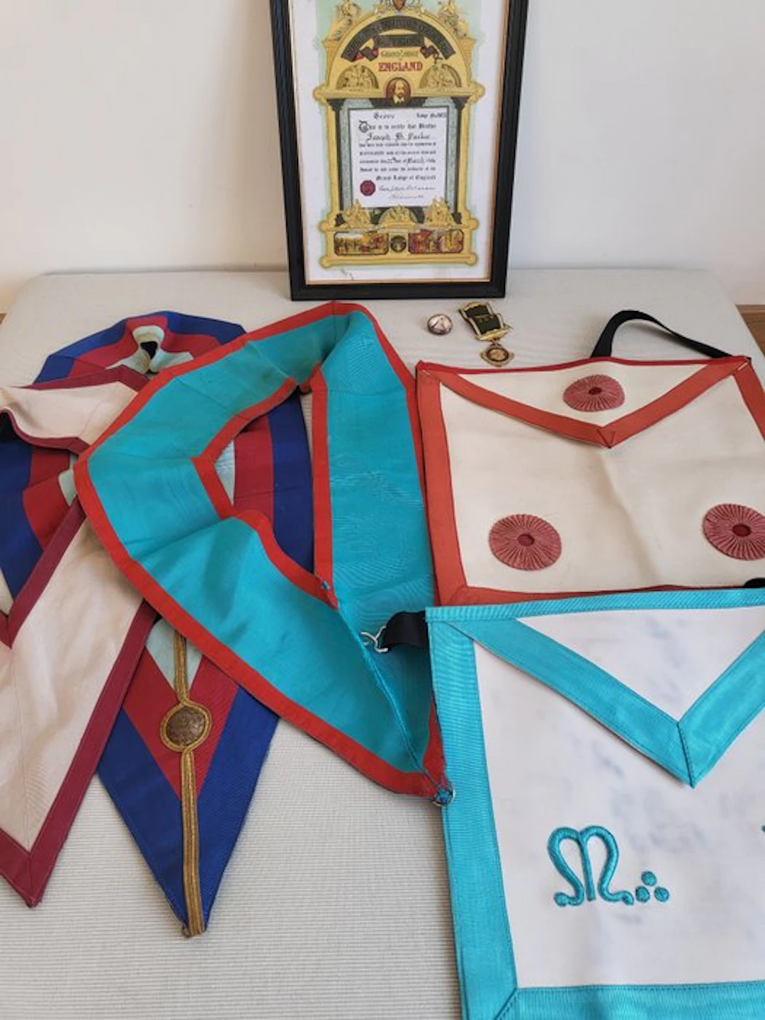 Themed collection - Set of regalia and lodge/fraternal...