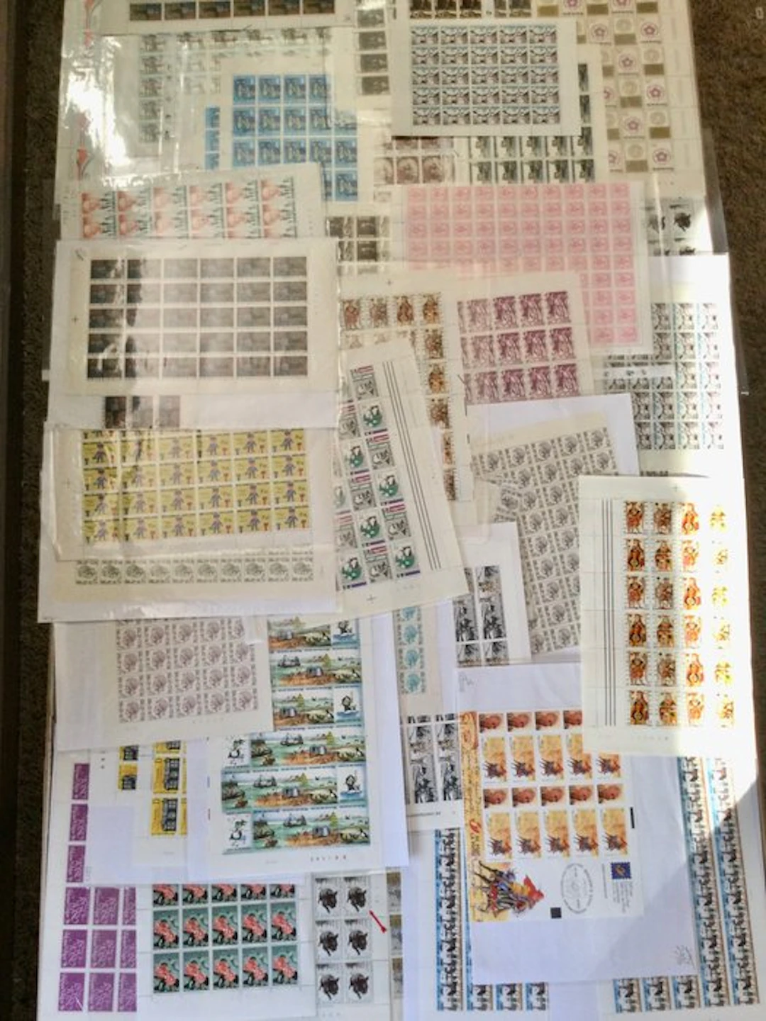 Belgium 1960/1980 - More than 50 full sheets.