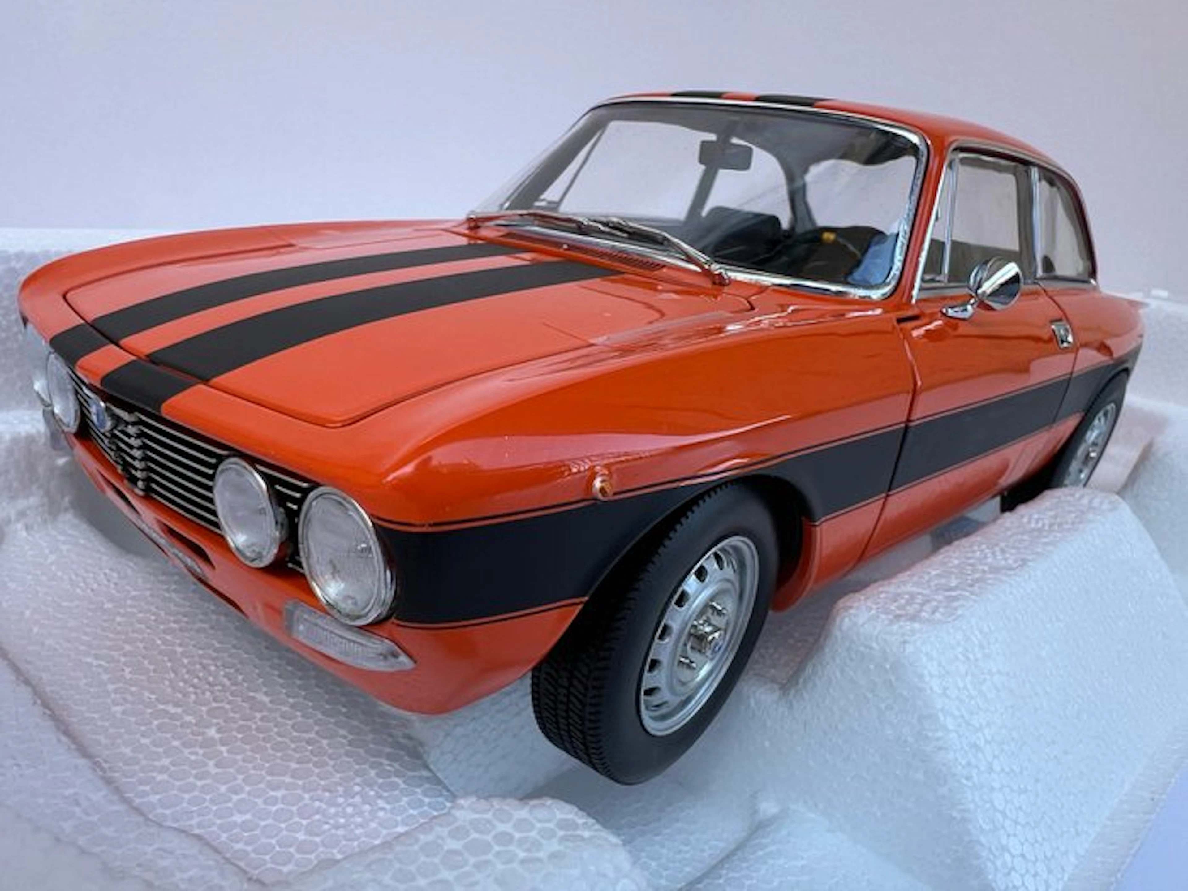 Norev 1:18 - Model car - Alfa Romeo GTV 2000 del 1973 - 4...