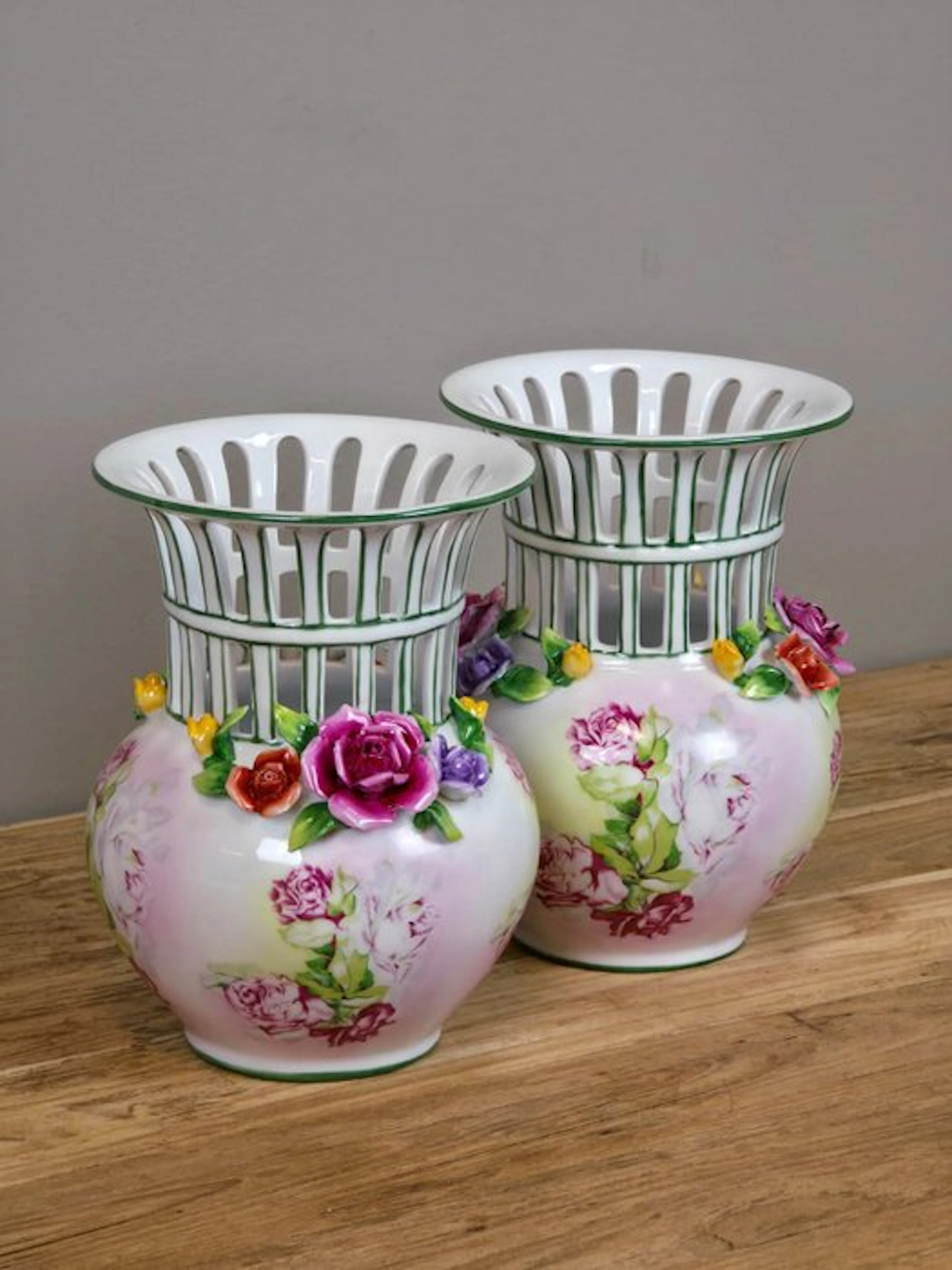 Vase (2) - Porcelain - Sèvres style vase