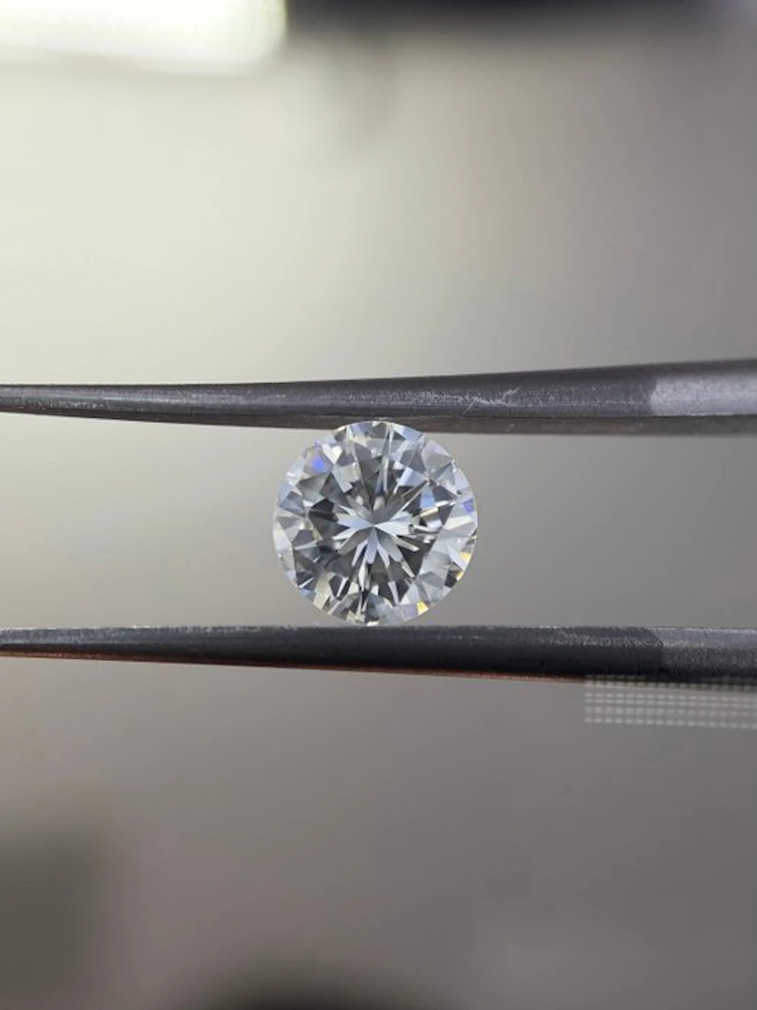 1 pcs Diamond (Natural) - 0.56 ct - Round - F - VVS1 - HRD Antwerp