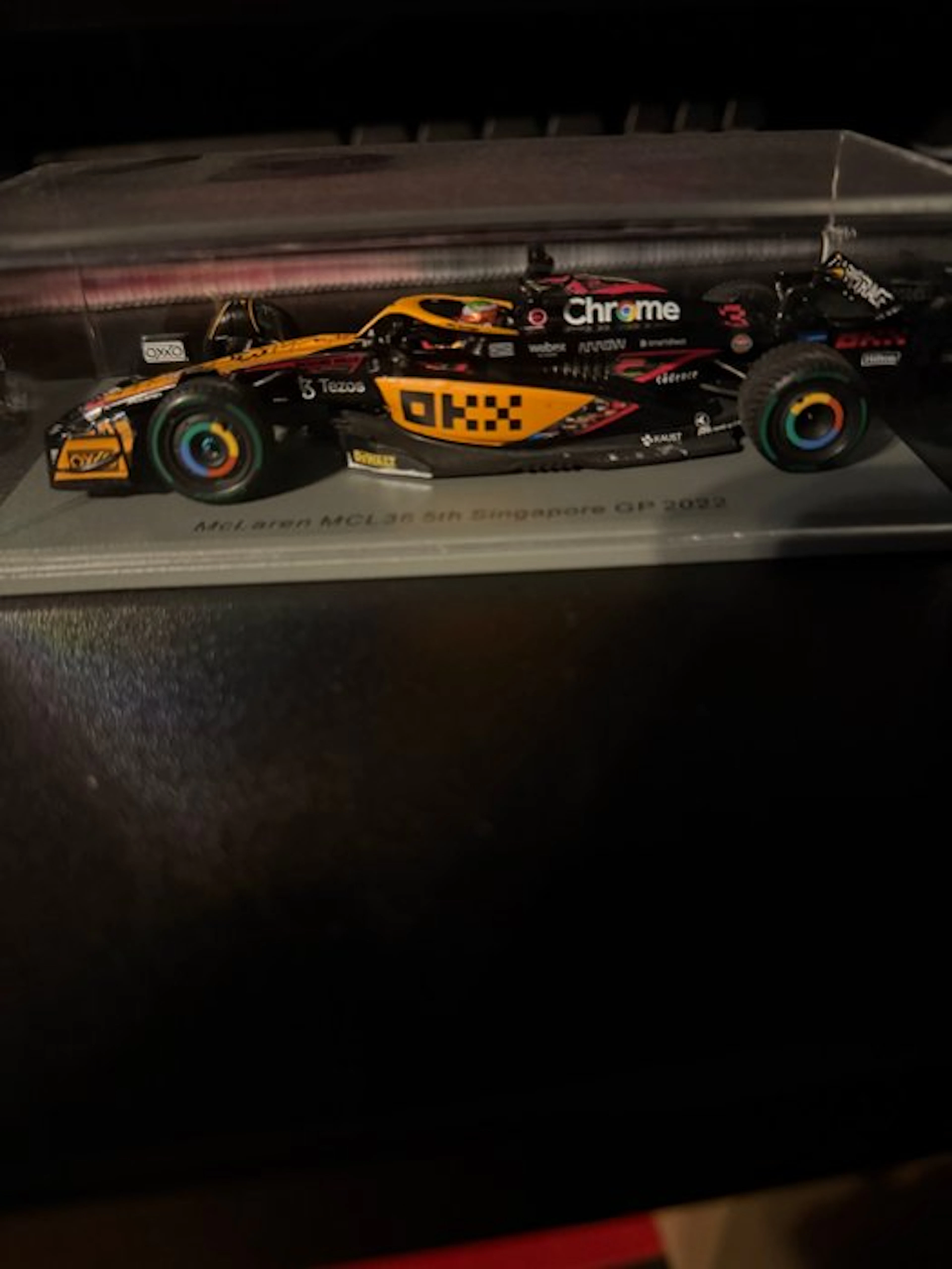 Spark 1:43 - Model race car (16) - McLaren 2010/2024