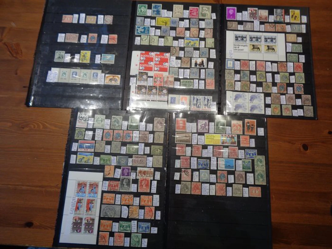 Netherlands - Collection of 156 printing anomalies / varieties