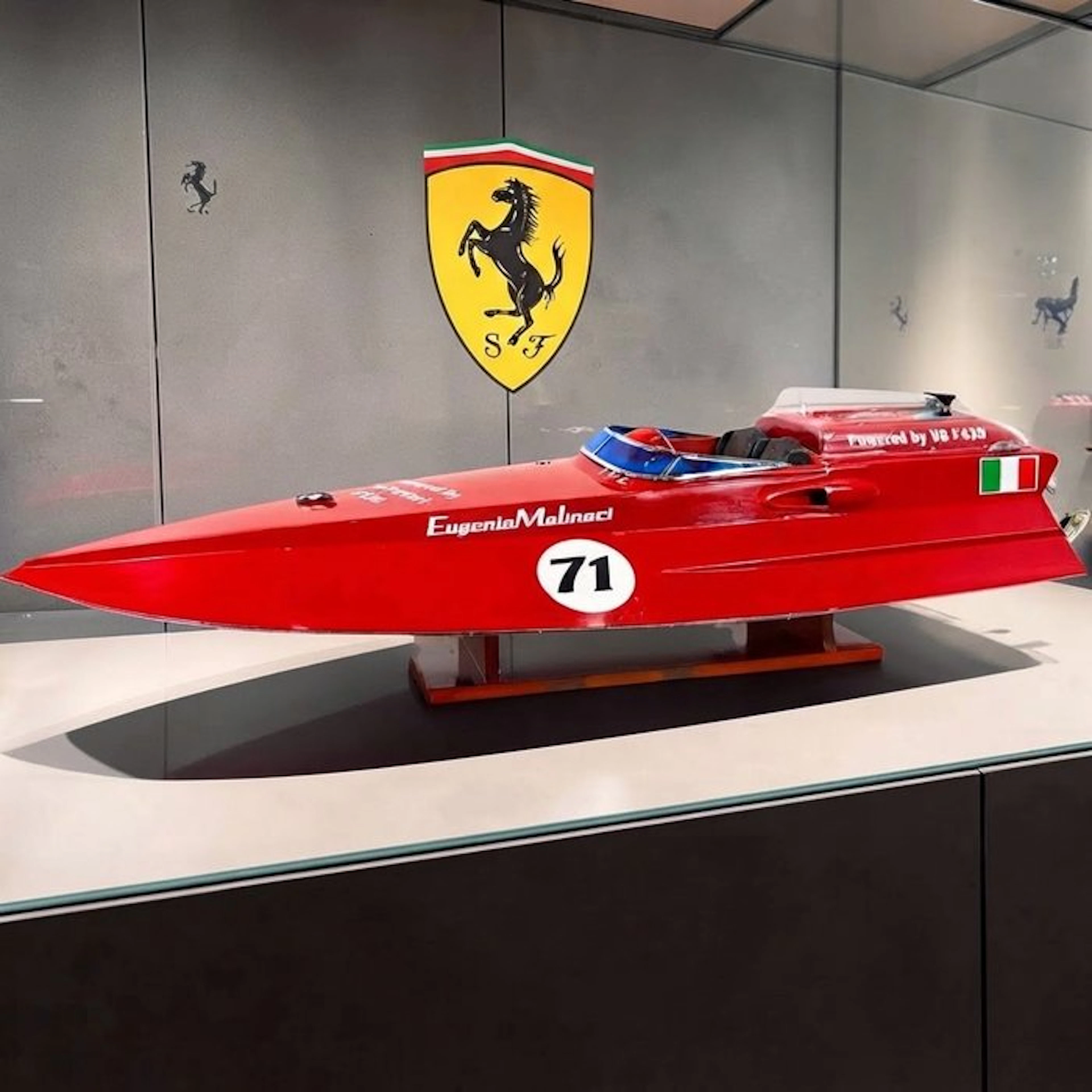 Arno Ferrari - Model boat - Riva Ferrari F430 maquette 90 cm