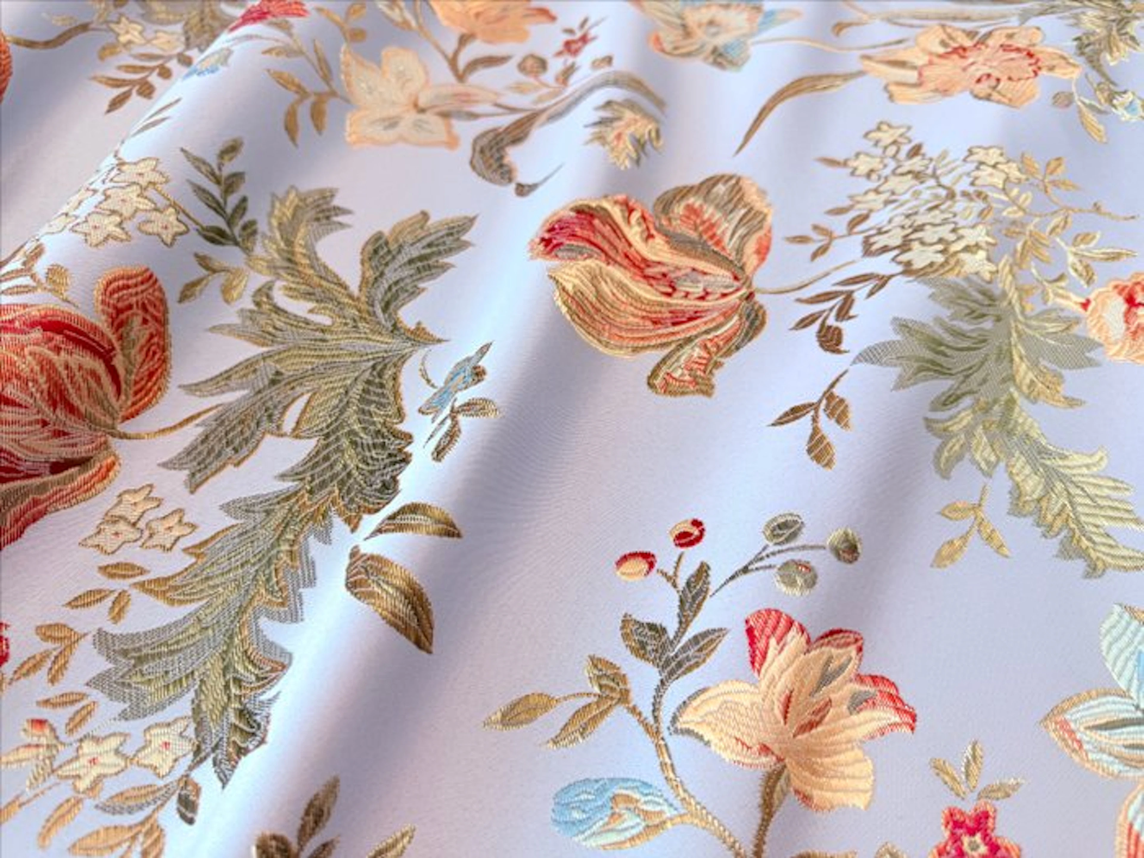 Exclusive GCFabrics – Floral Lampasso