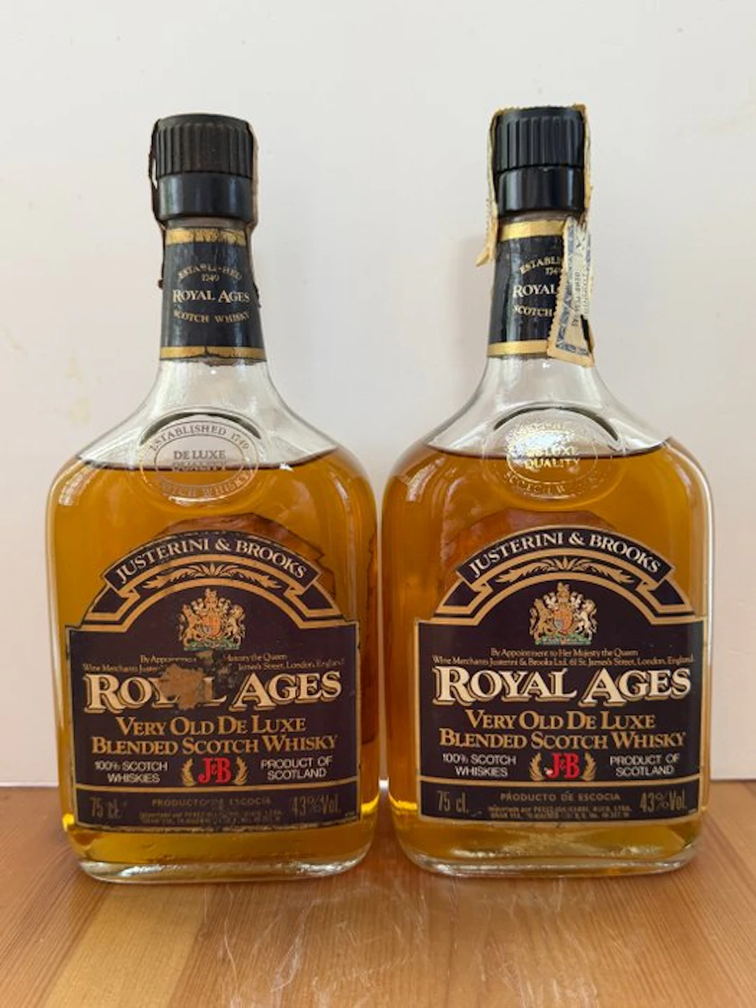 J&B Royal Ages - b. 1980s - 75cl - 2 bottles