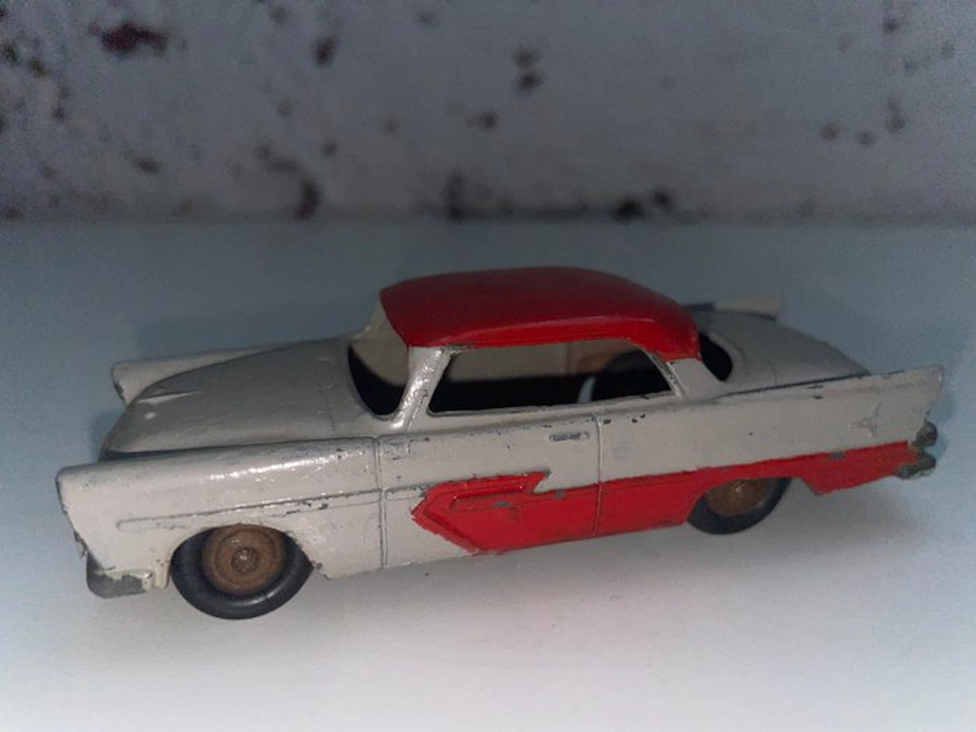 Dinky Toys 1:43 - Model car - Plymouth Belvedere