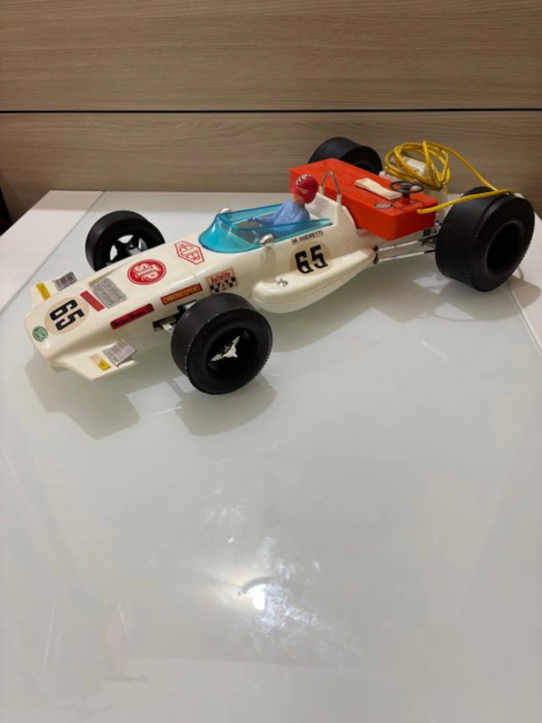 Elle Gi Not to scale - Model sports car - March monoposto...