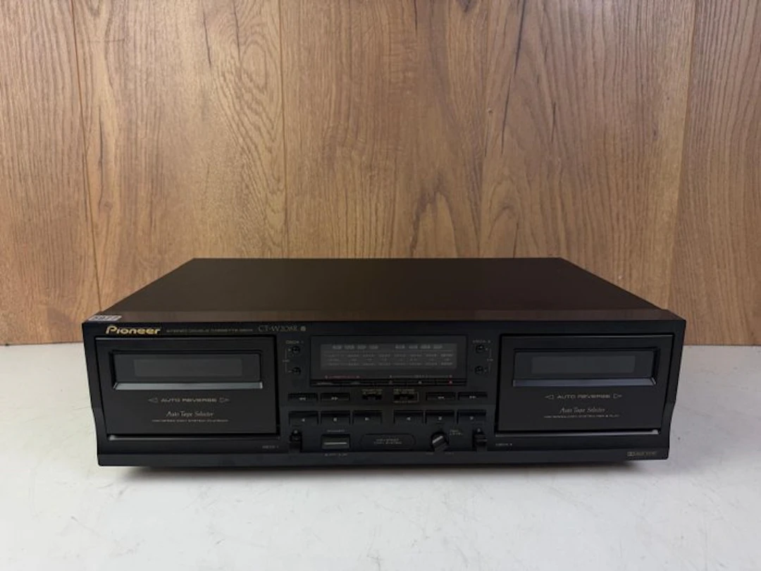 Pioneer - CT-W208R Audio-cassette deck