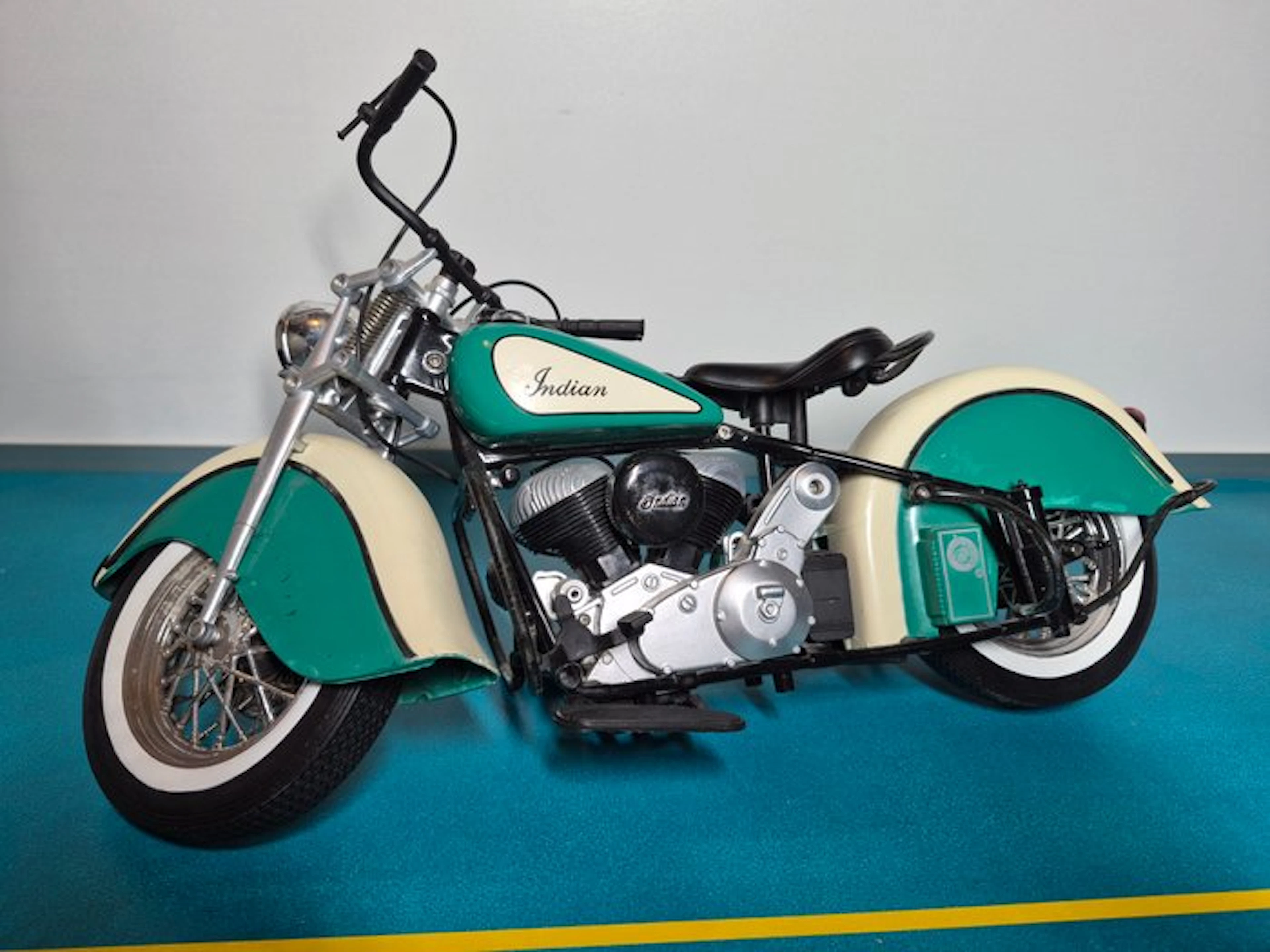 IMMI 1:6 - Model car - Indian Chief