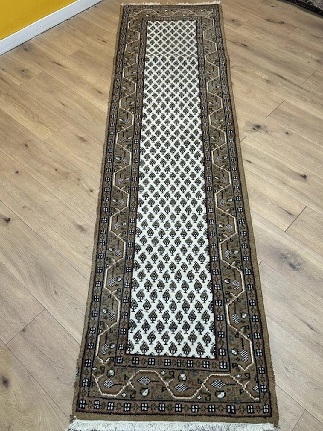 Fine Sarough-Mir Runner – Classic Boteh Pattern & Natural...