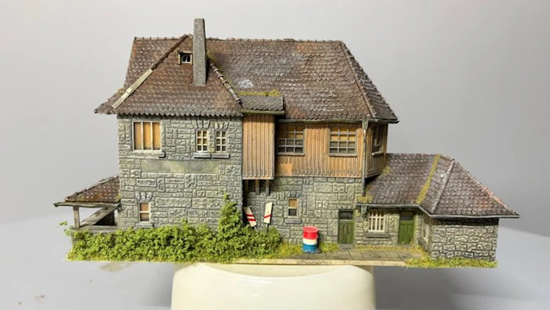 Faller H0 - B 126 - Model train buildings (1) - Seinhuis Darmstadt Weathered