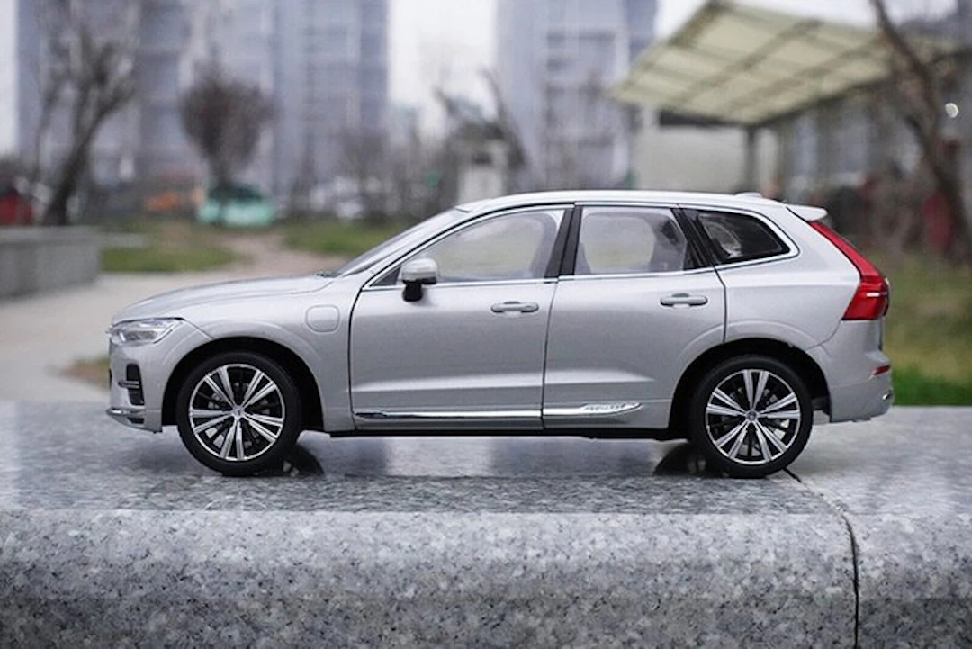 Paudi Model 1:18 - Model car - Volvo XC60 - 2022