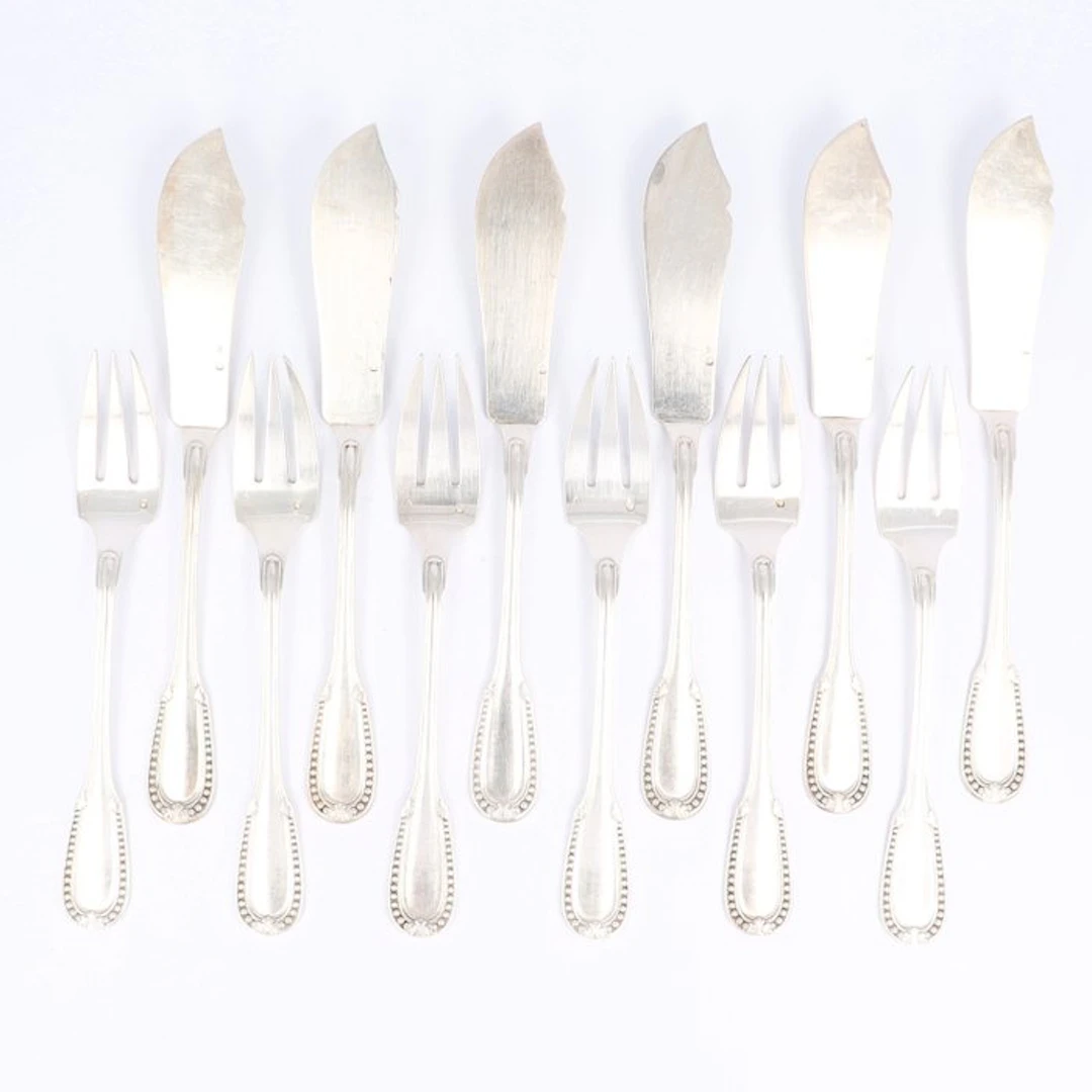 Emile Puiforcat - Model Perles (Louis XVI) - Fish cutlery...