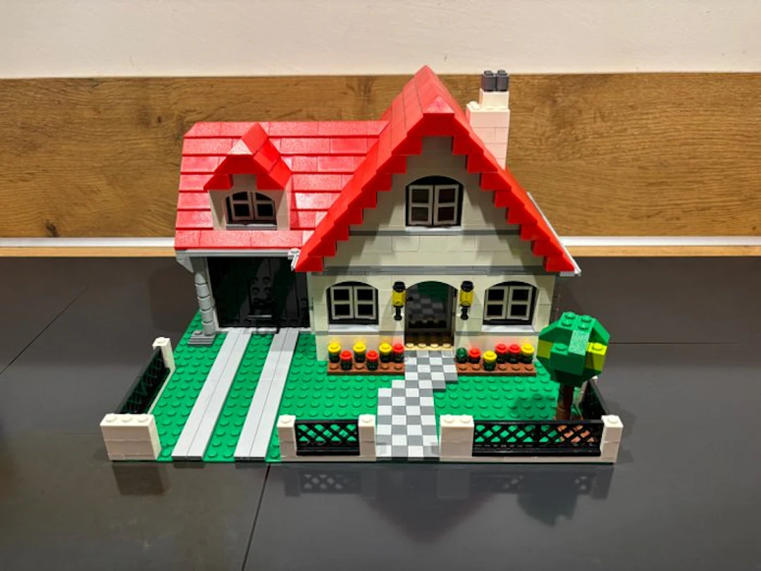 LEGO Set - 4956 - Creator - Huis met garage