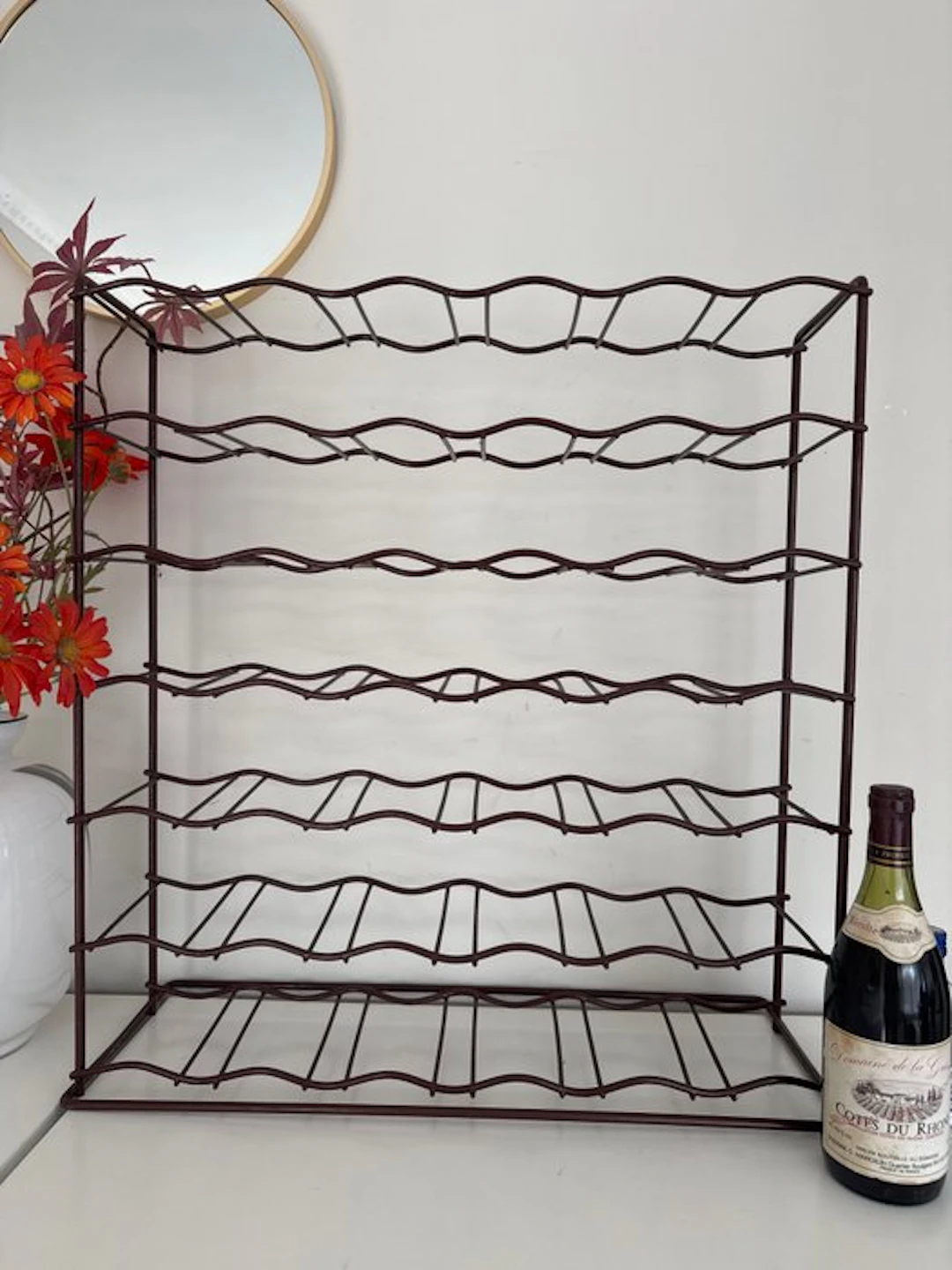 Wine rack (2) - Iron - Wine rack and wine bottle