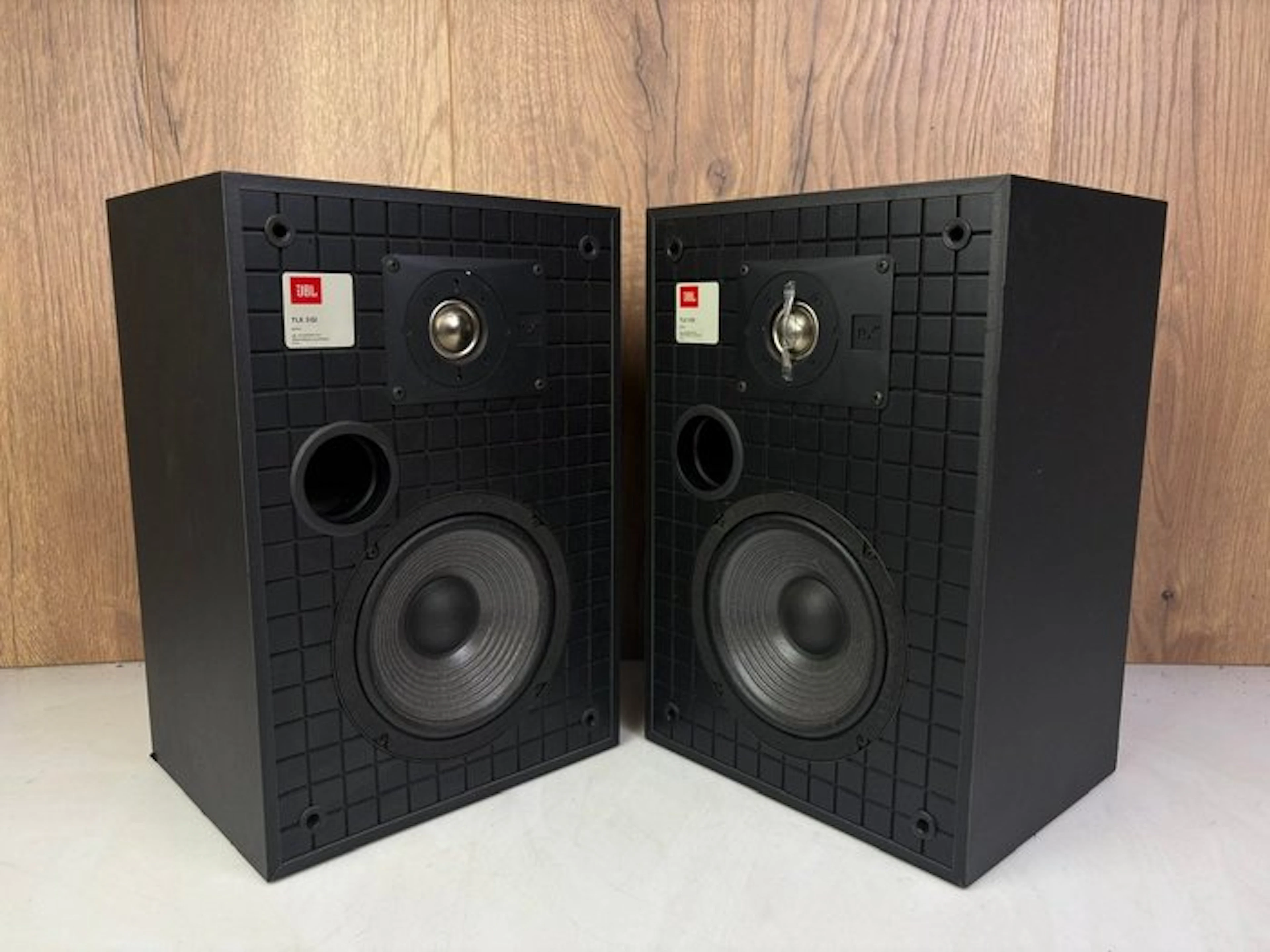 JBL - TLX 3 GI - Matching Pair Speaker set
