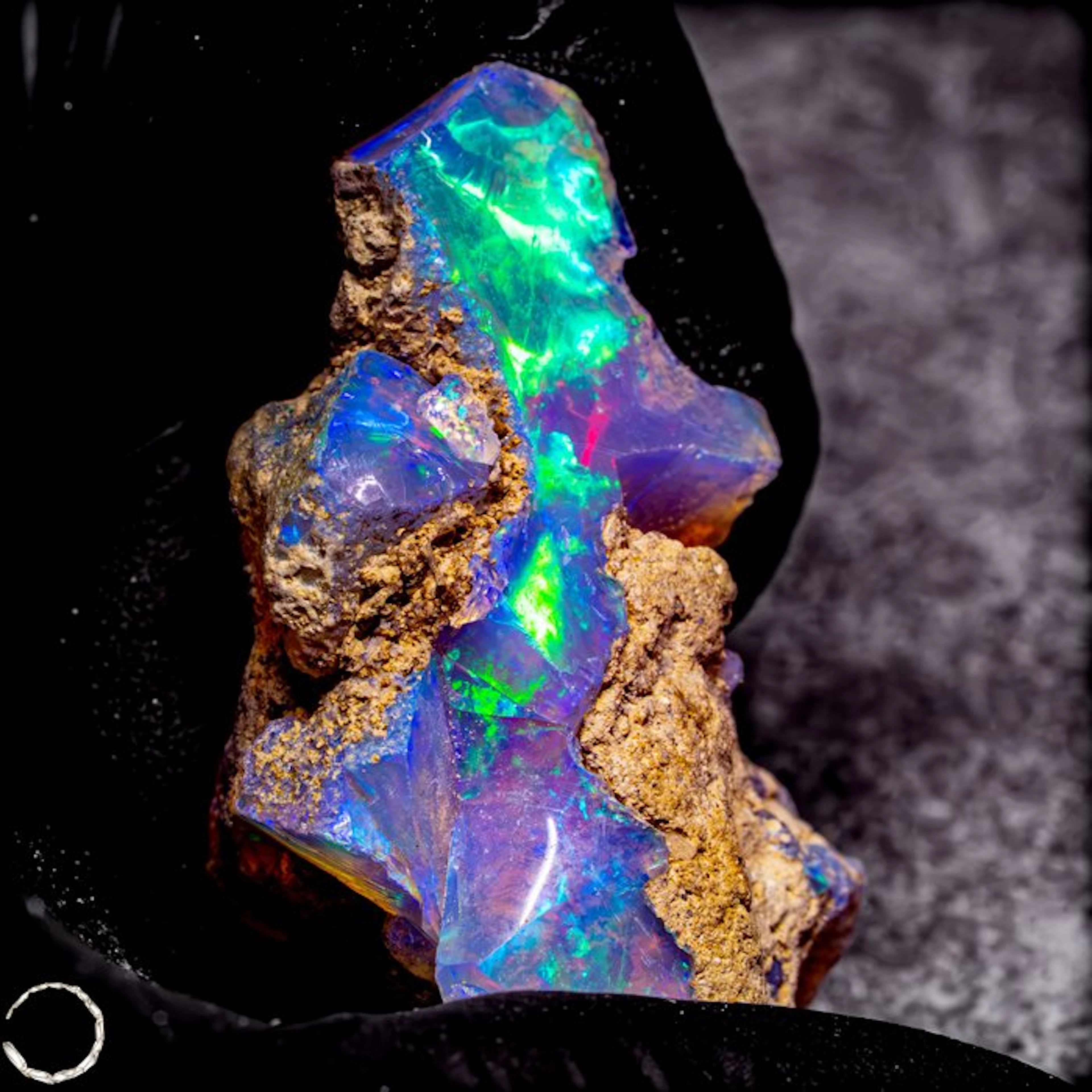 Rare rough piece of Ethiopian Welo opal 65.2- 13.03 g