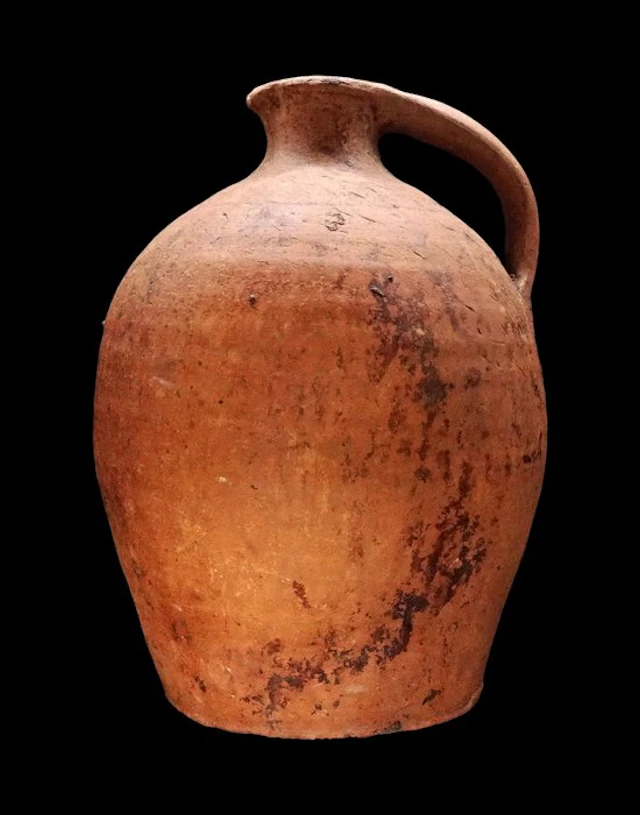 Post-medieval - Large jar with an antique handle - 17th century
