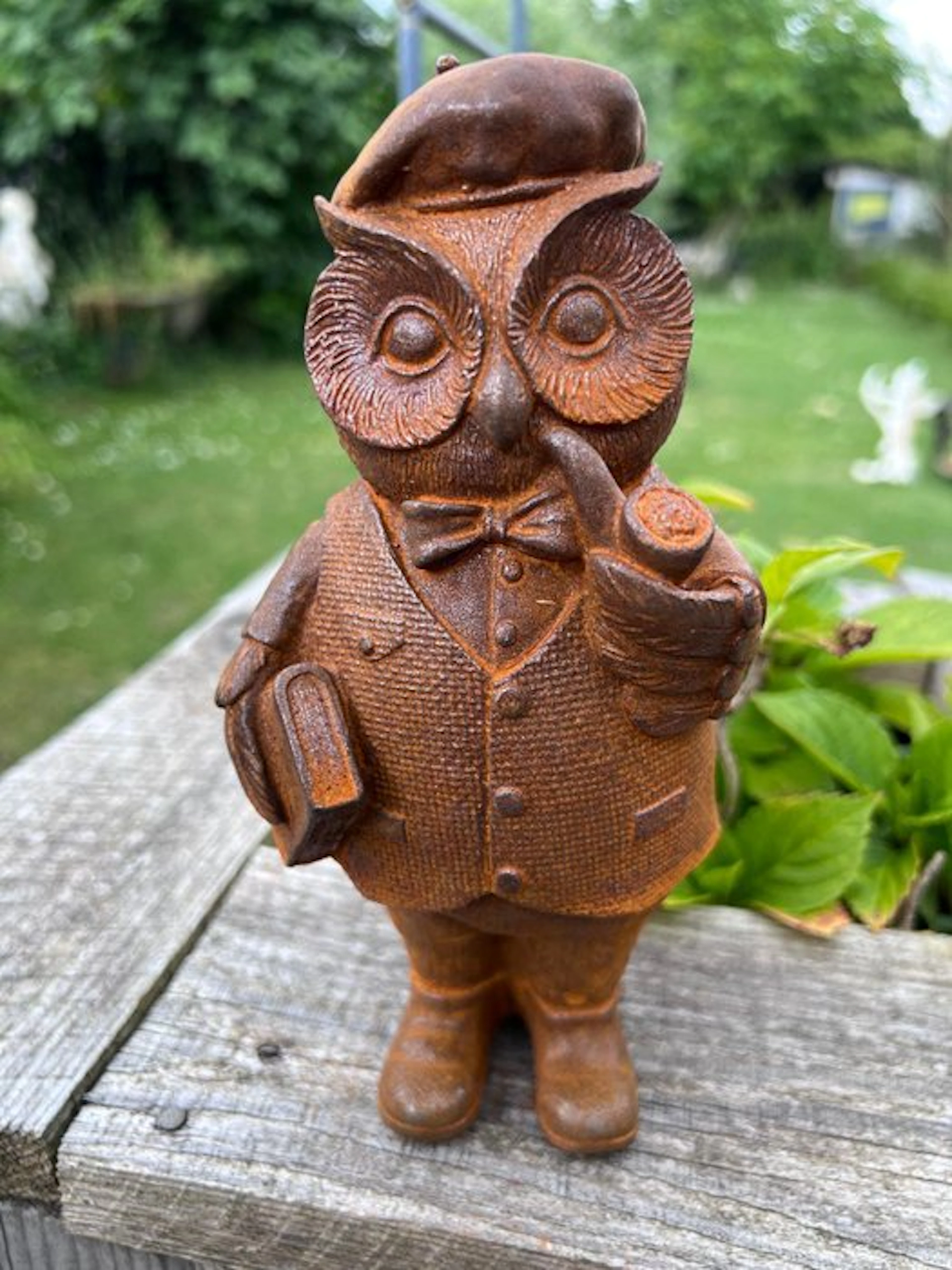 Decorative ornament - Europe - Cast-iron owl statue