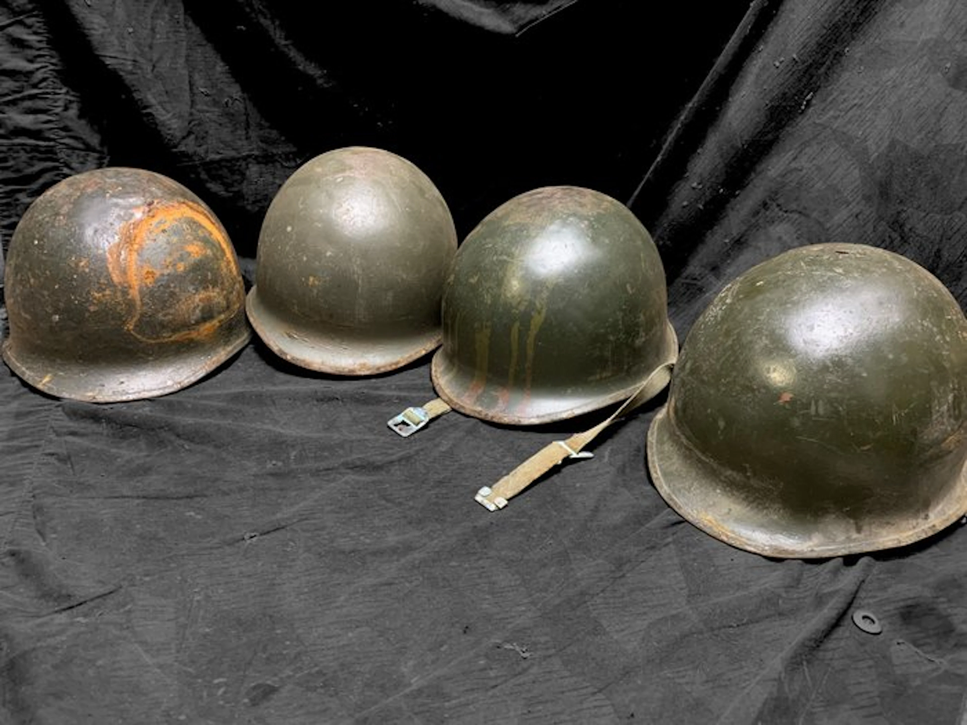 United States of America - US M1 helmets original WWII...