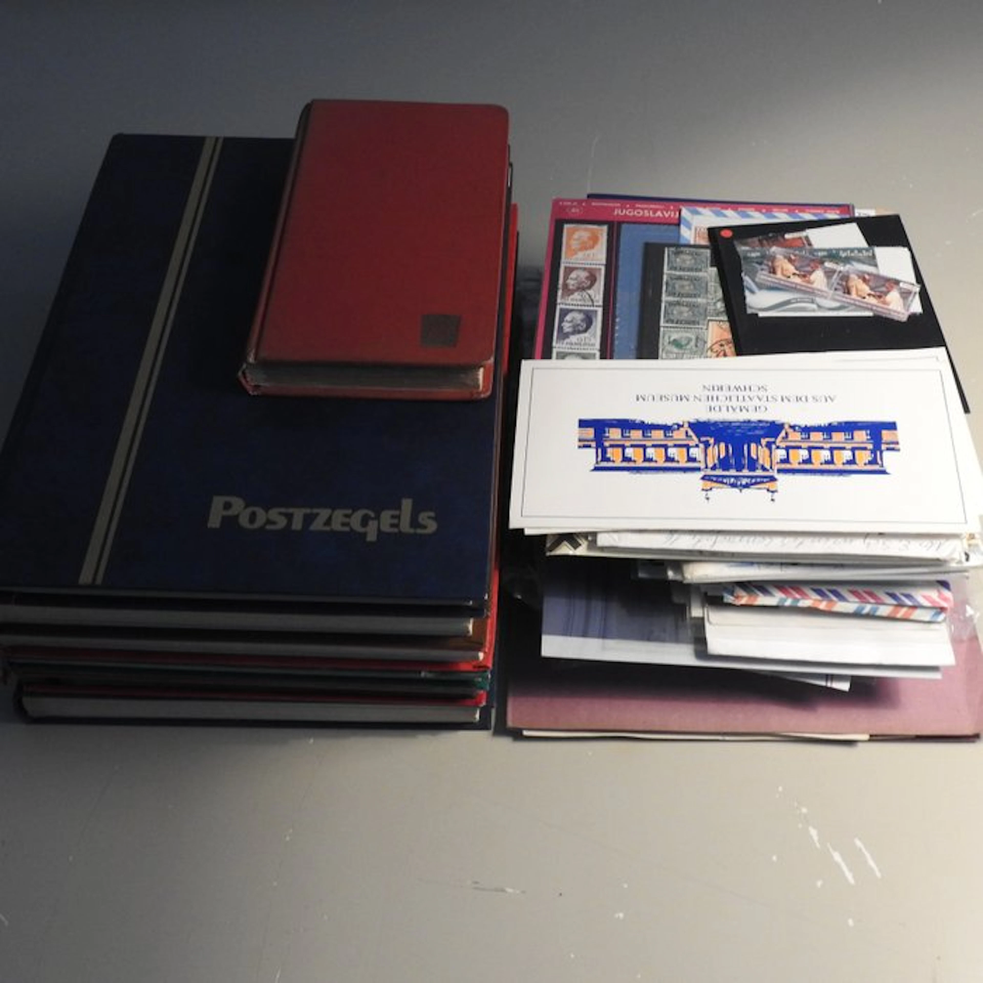 World - World of Stamps and Letters