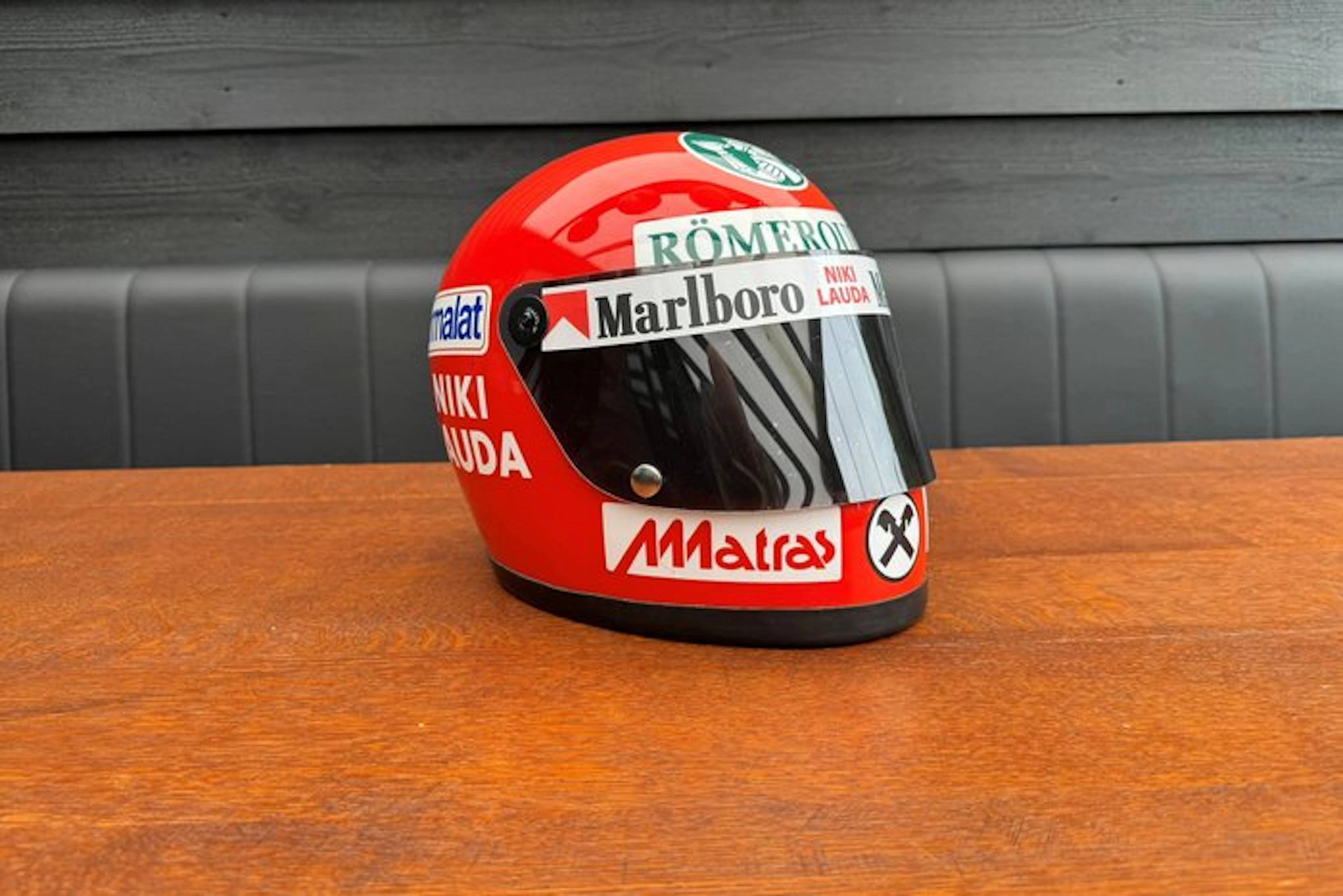 Ferrari - Niki Lauda - 1977 - Replica helmet