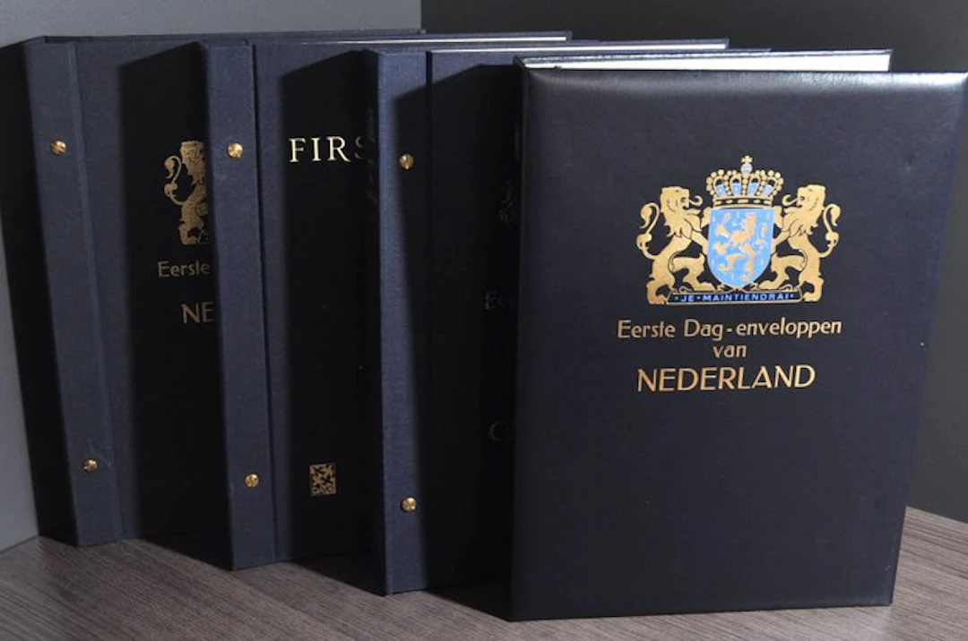 Netherlands - Most undescribed collection of FDCs in various DAVO albums