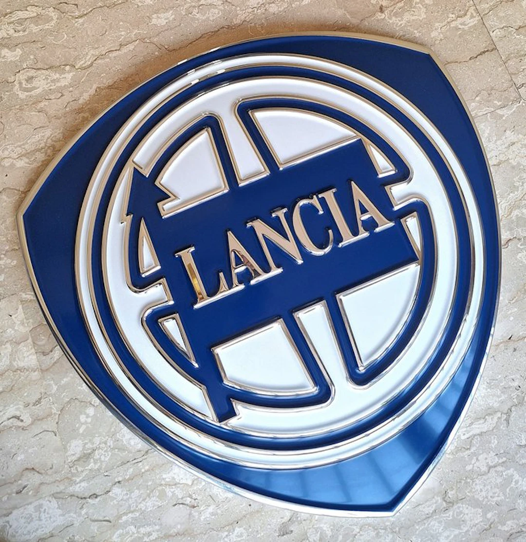 Lancia - Lancia sign - Advertising sign - Plastic, Chrome