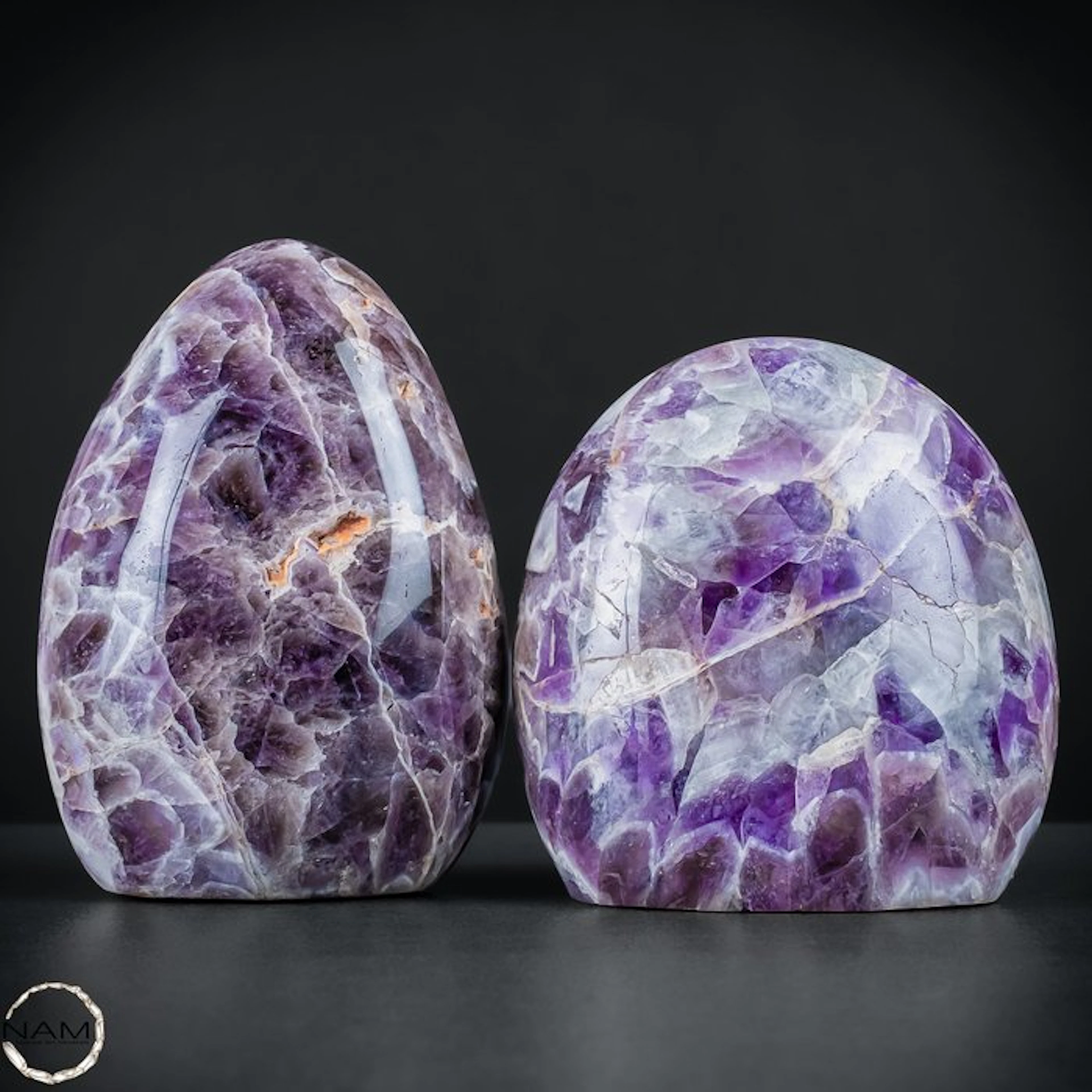 Chevron Amethyst freeforms – Fascinating interplay of...