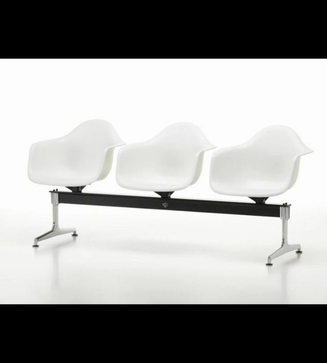 Vitra - Charles Eames - Bench - Eames Tandem Seating - 3-Seater - Polypropylene