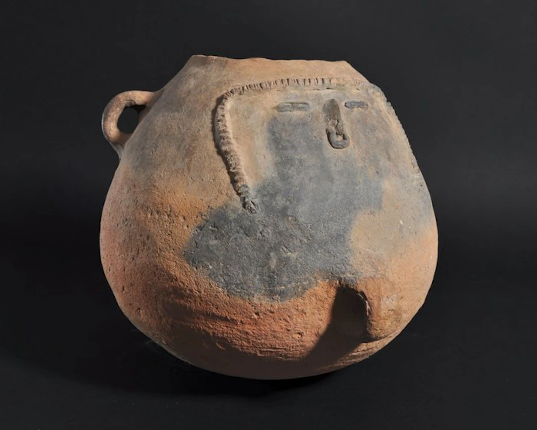 Qimbaya Ceramic Vessel. Spanish Import License. - 24.7 cm