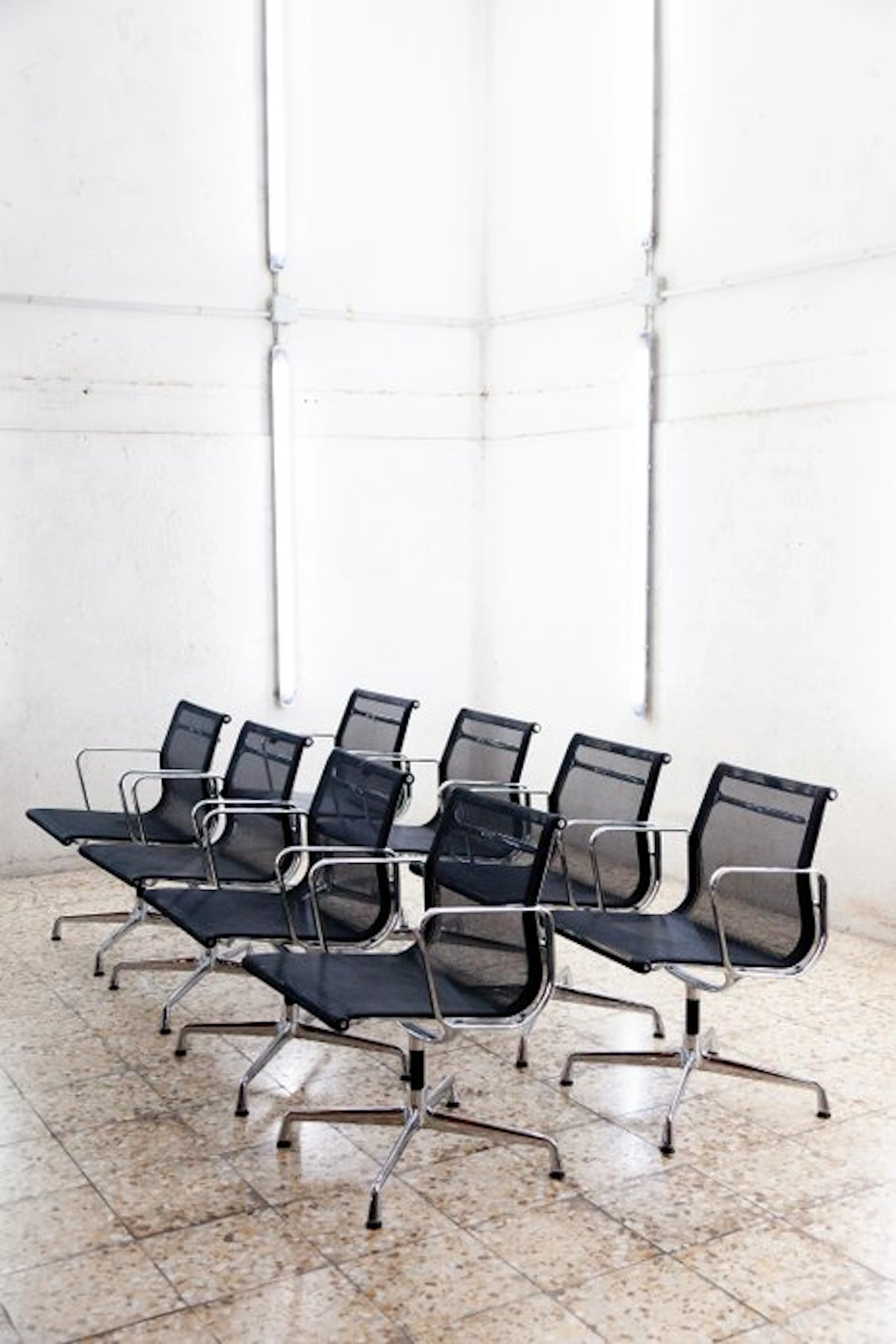 Vitra - Charles & Ray Eames - Office chair (8)...