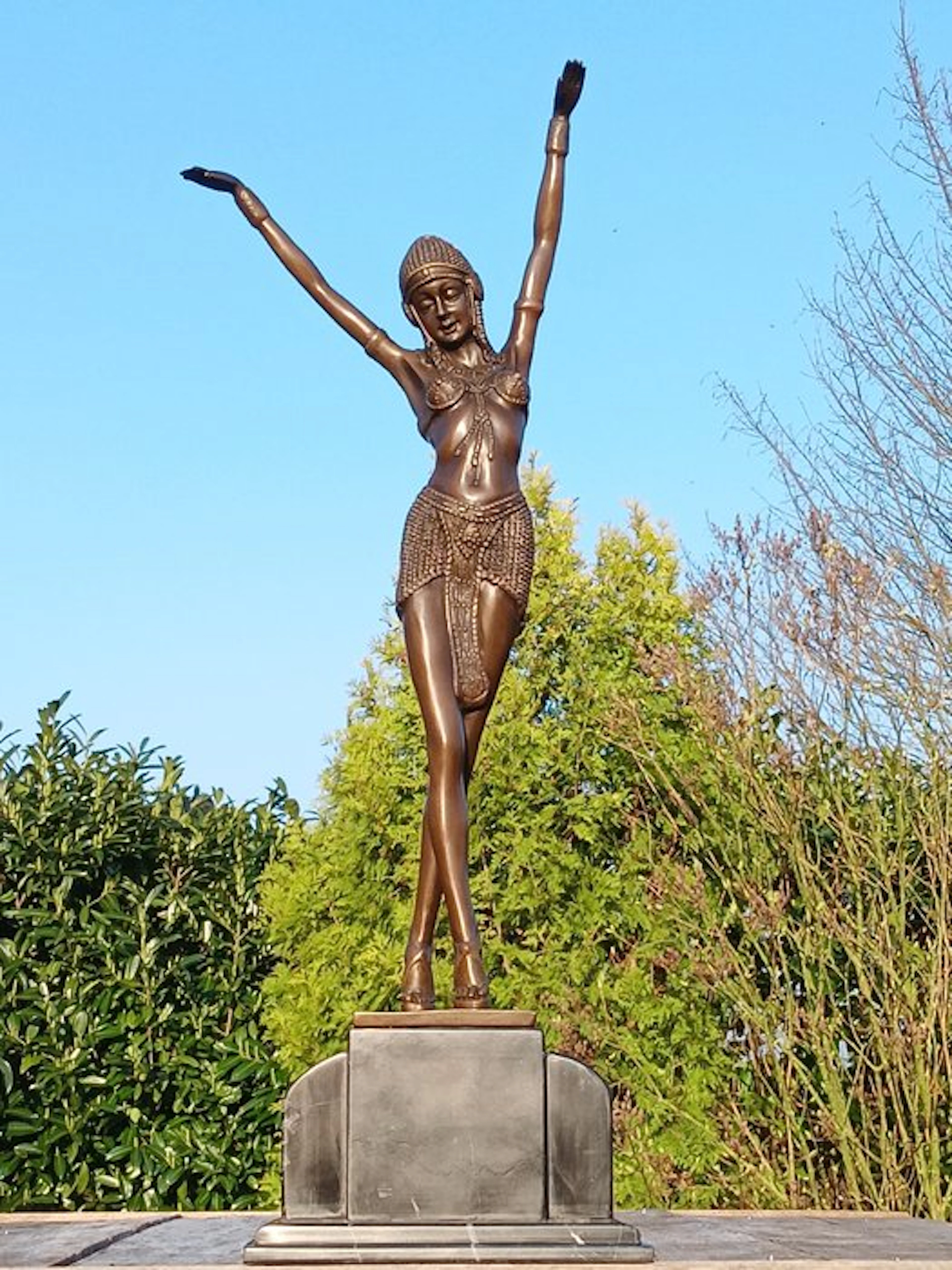 Sculpture, eygptische danderes - 55 cm - bronze-marble