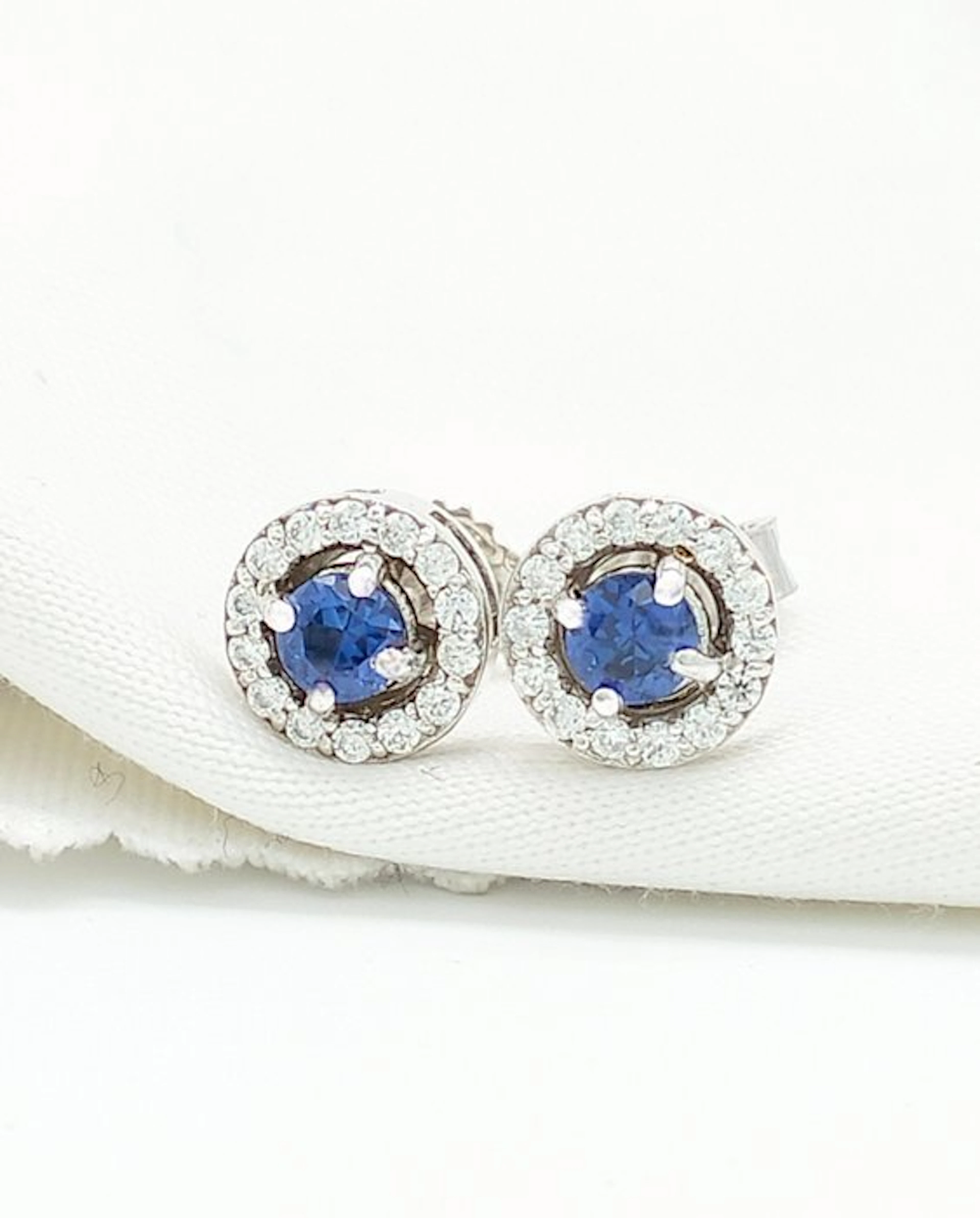 No reserve price - Stud earrings - 14 kt. White gold Sapphire - Diamond - 585
