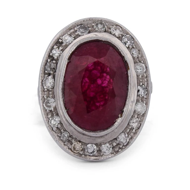 Ring - 18 kt. White gold - 7.30ct. tw. Ruby - Diamond