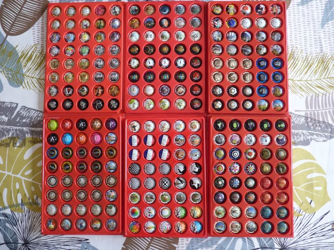 Themed collection - 240 champagne capsules (only complete sets