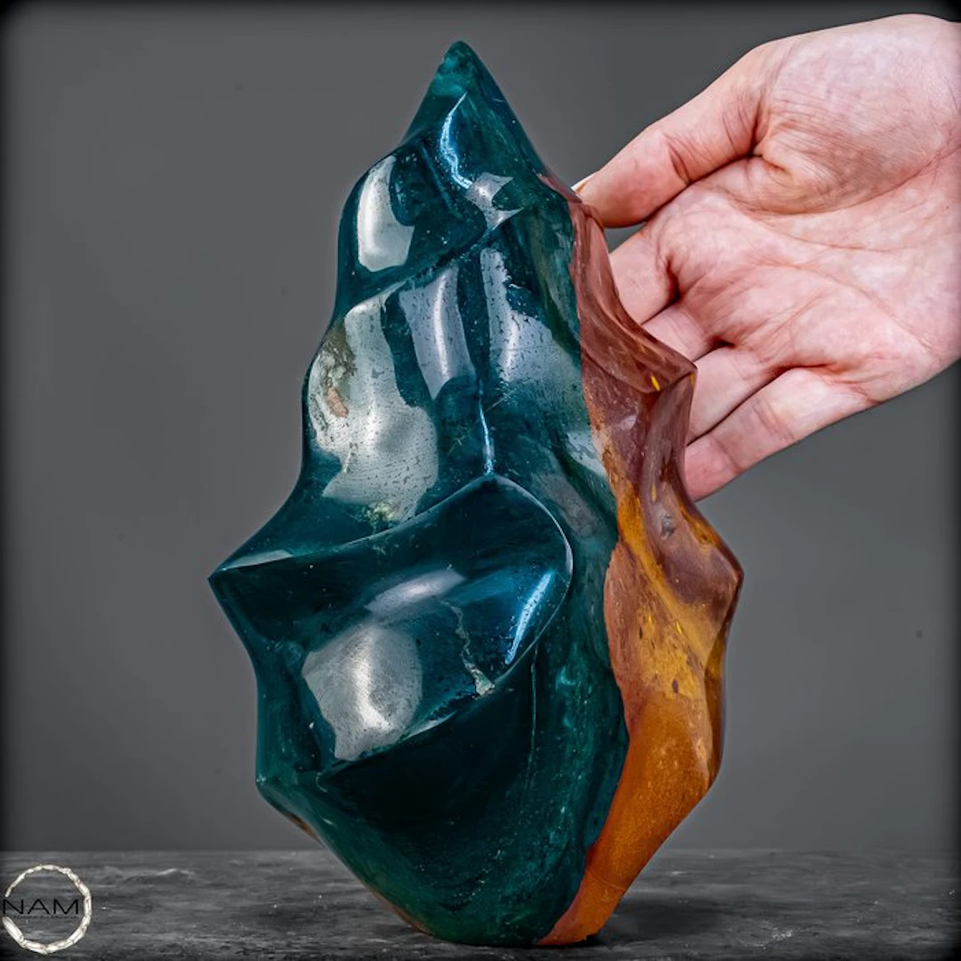 Natural agate jasper Flame from Madagascar- 2396.69 g