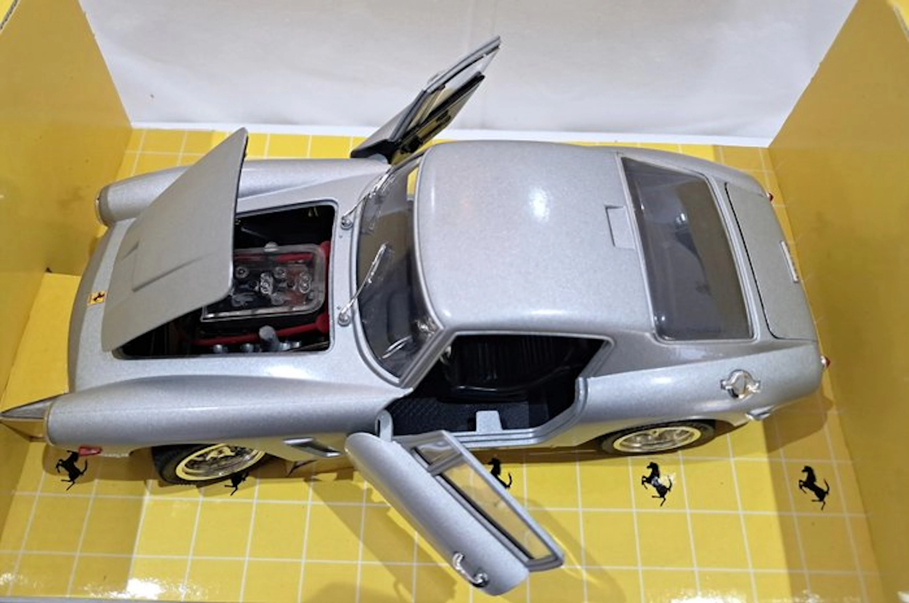 Jouef Evolution 1:18 - Model sports car - Ferrari 250 GT...