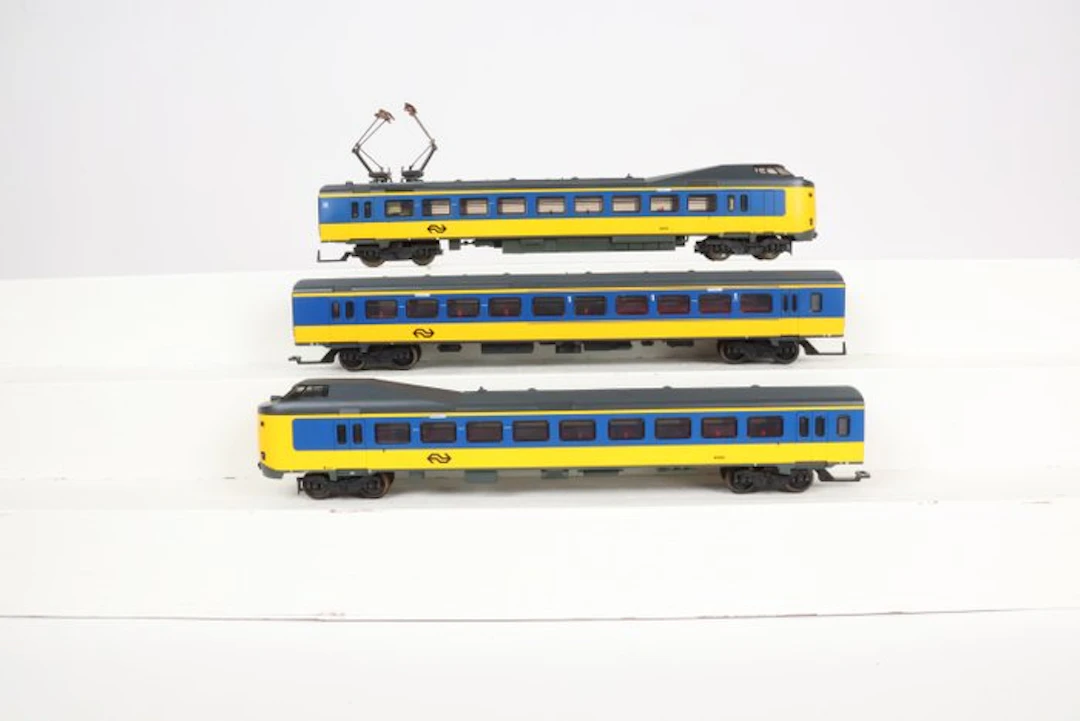 Lima H0 - 149807G - Train unit (1) - Koploper 4005, blue/yellow - NS