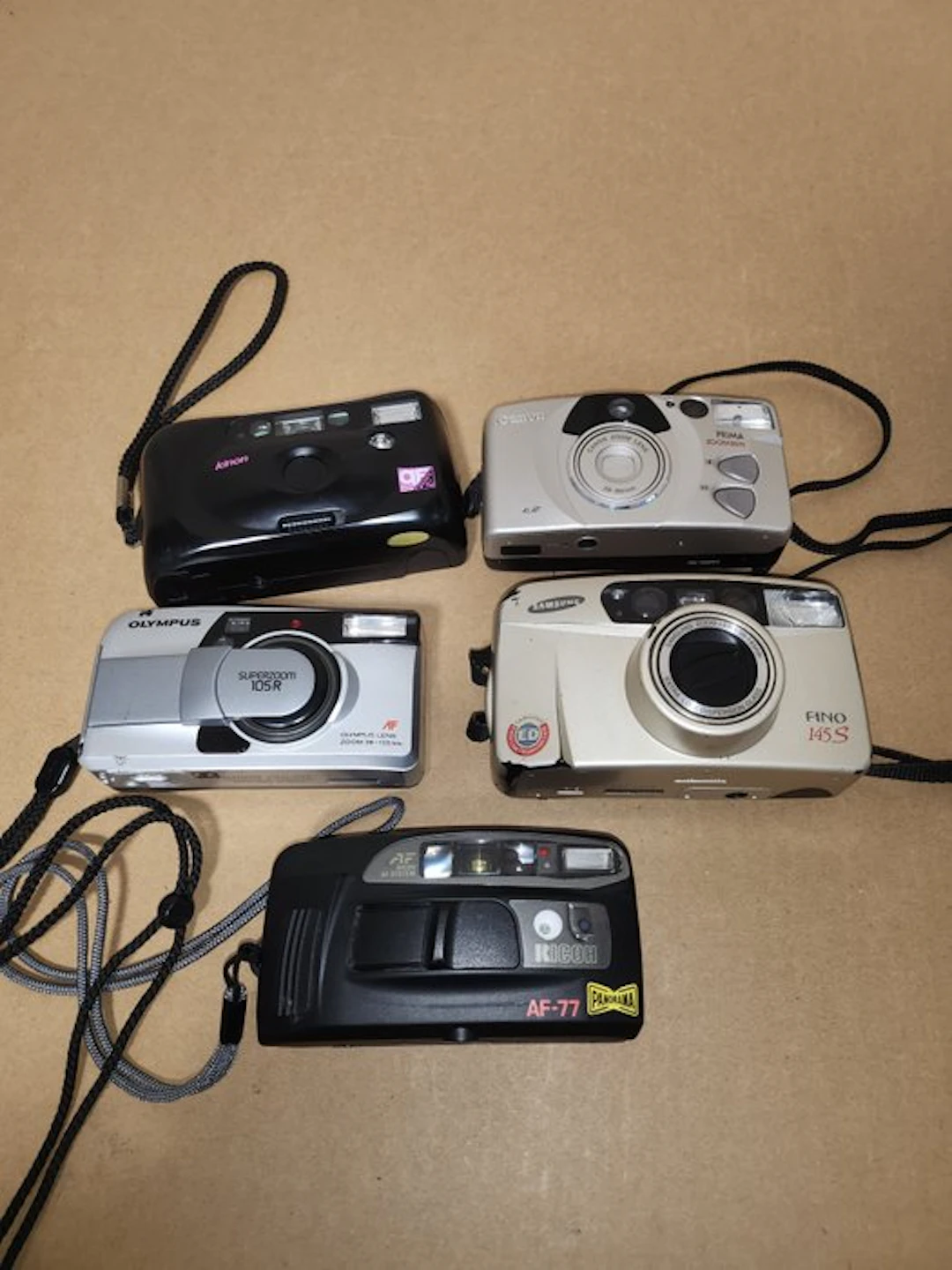 Olympus, Samsung, Canon, Ricoh Superzoom 105R et autres | Analogue camera