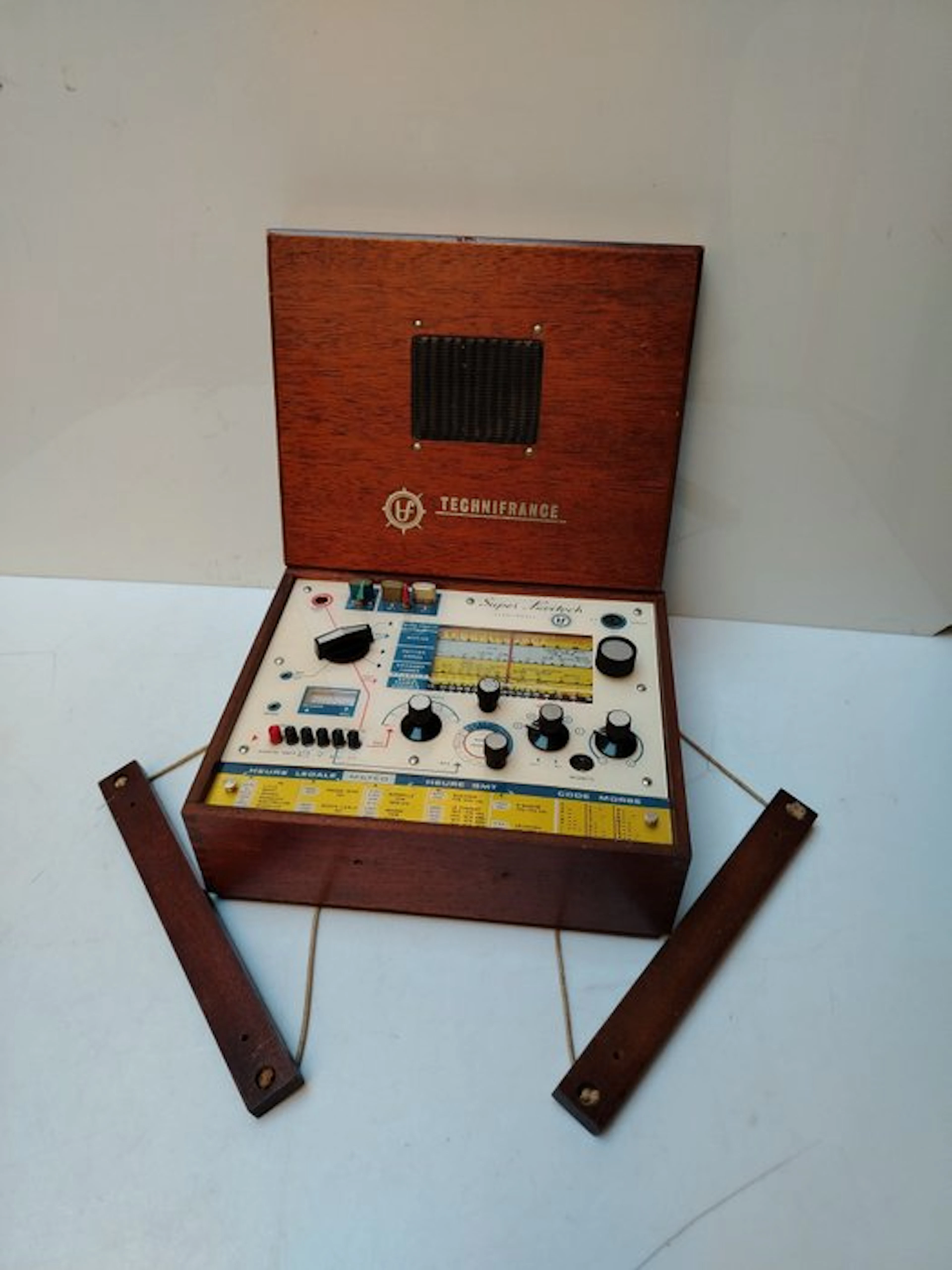 Maritime object - Technifrance Super Navitech - Radiogoniometro - 1970s - Wood