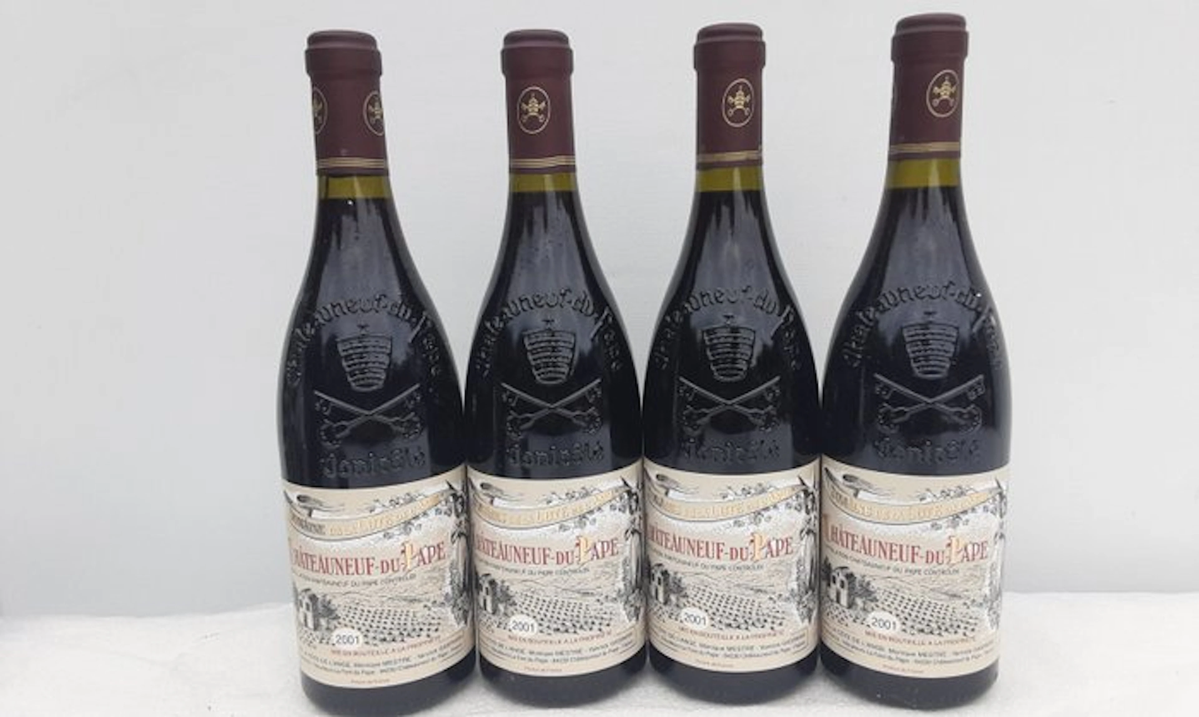 2001 Domaine de Cote de l'Ange - Châteauneuf-du-Pape - 4 Bottles (0.75L)
