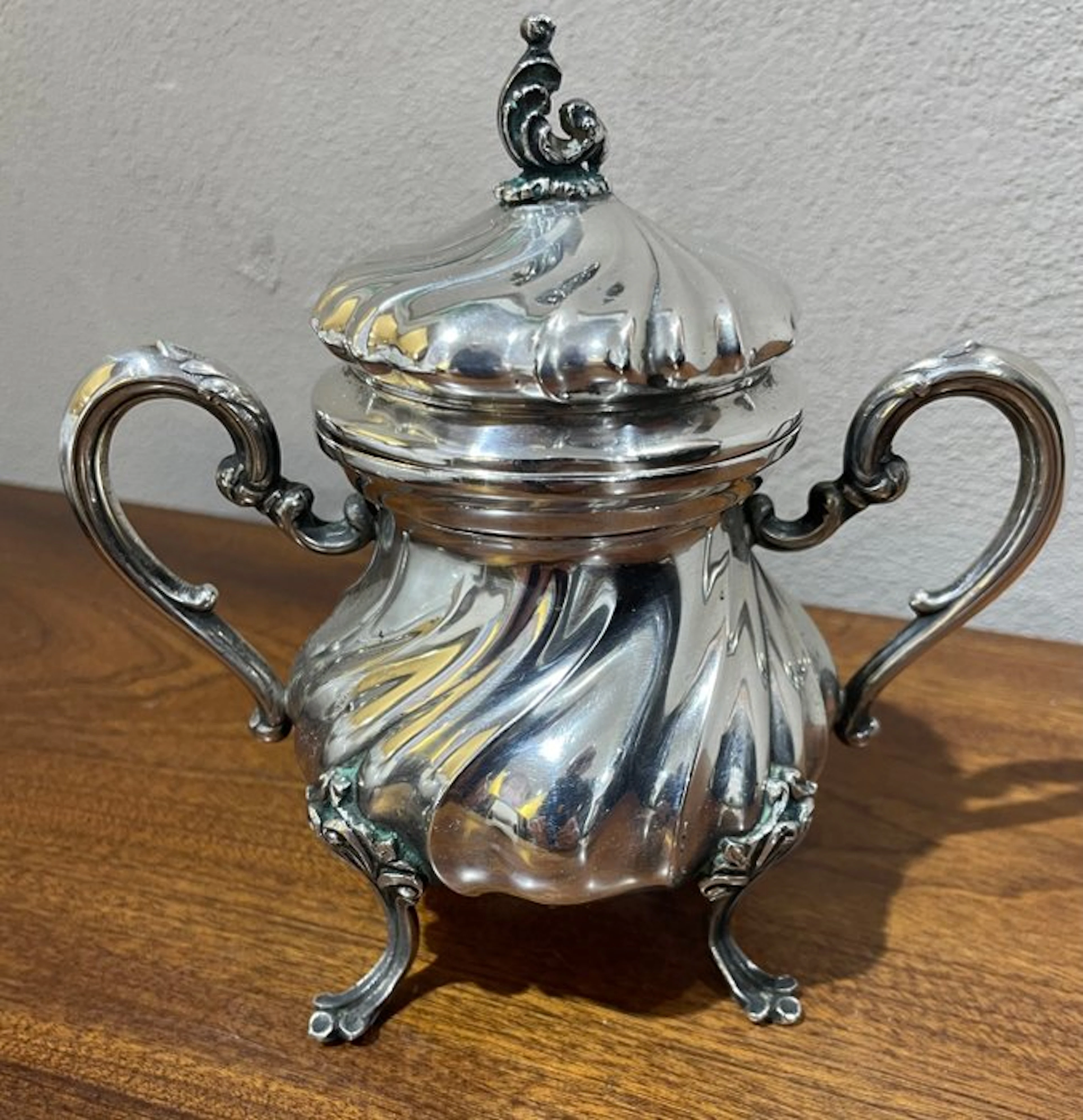 Sugar bowl - Silver - Stamped 800 silver.