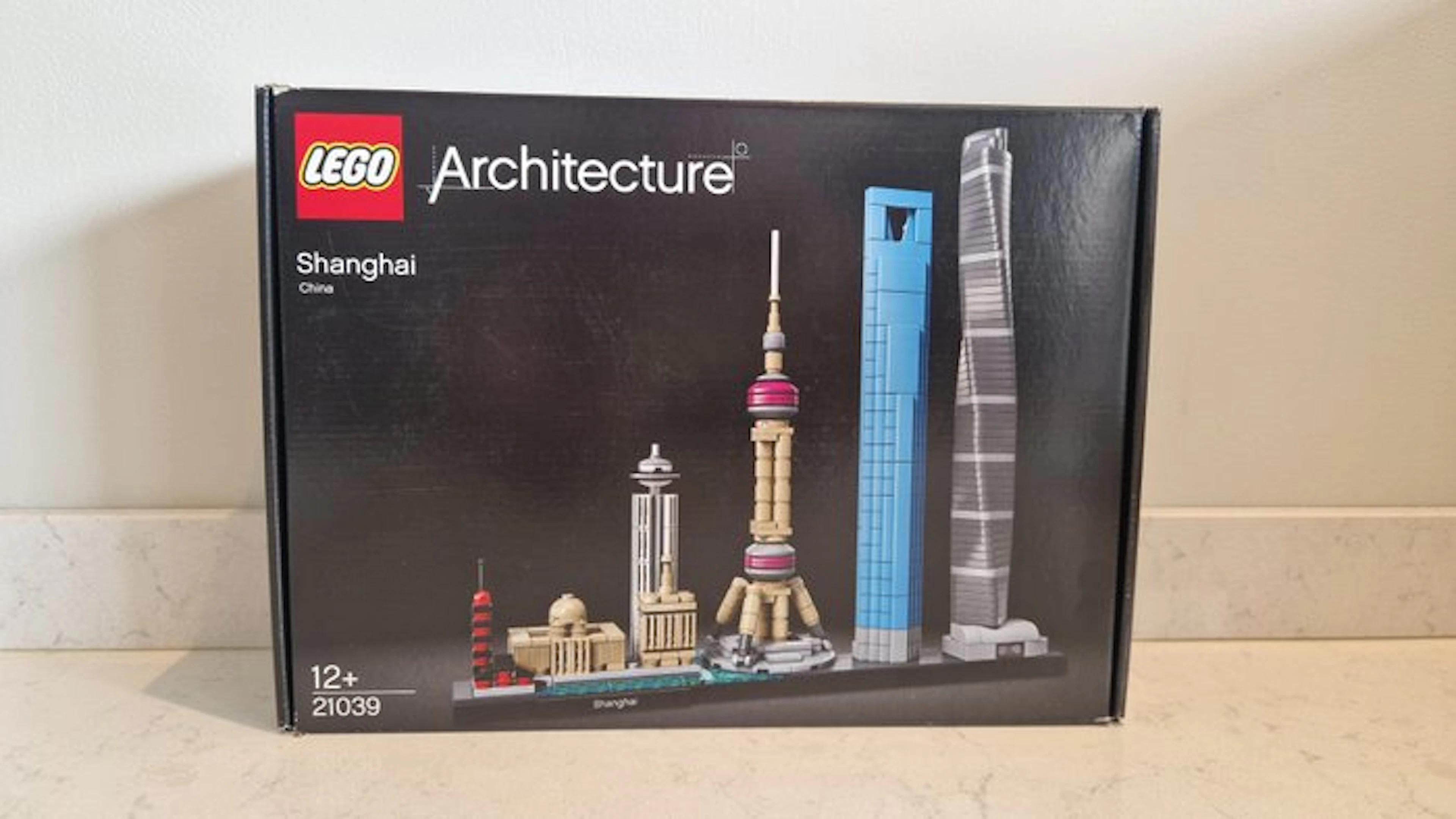 LEGO Set - 21039 - Architecture - Shanghai