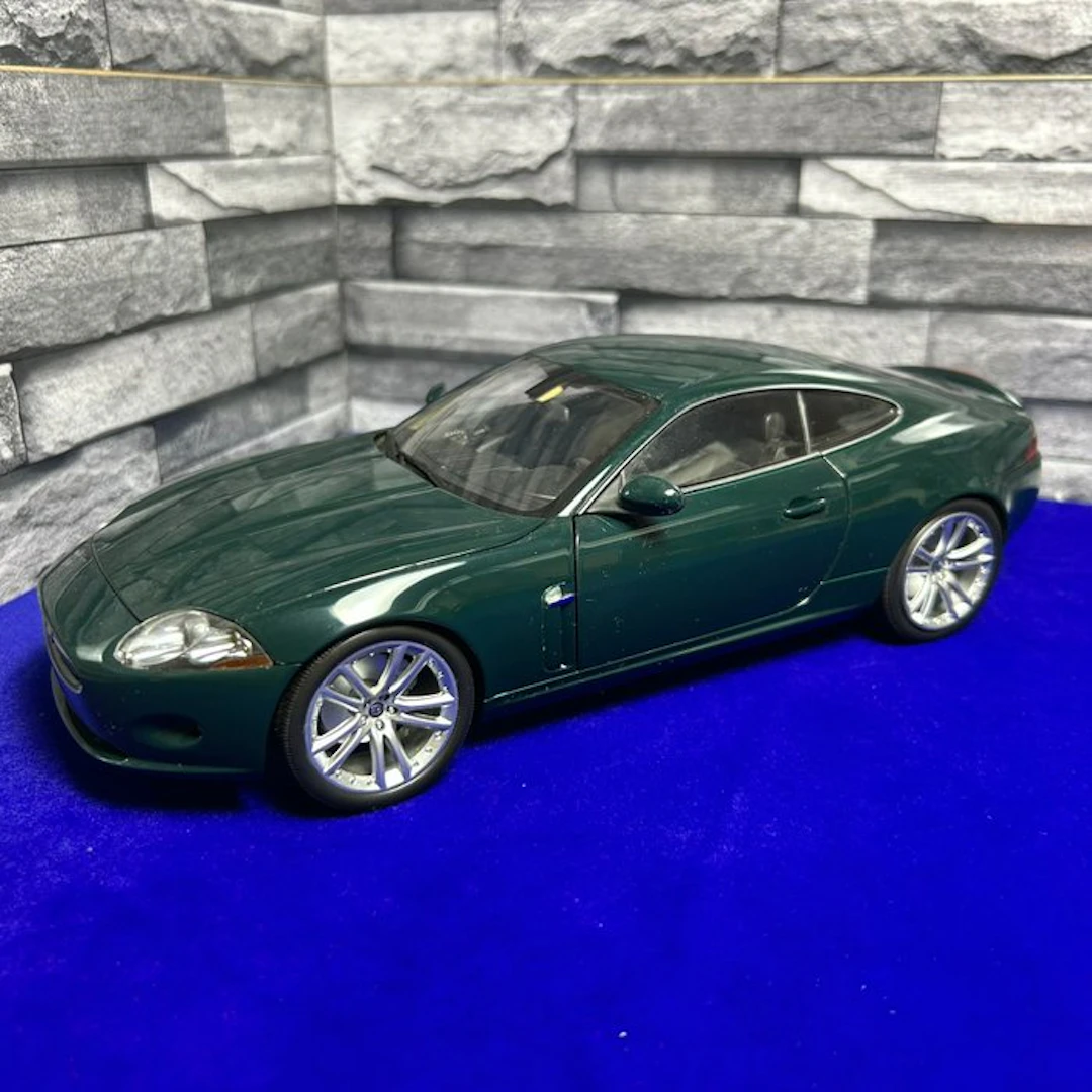 MiniChamps 1:18 - Model car - Jaguar XK Coupé, Verde scuro 2006
