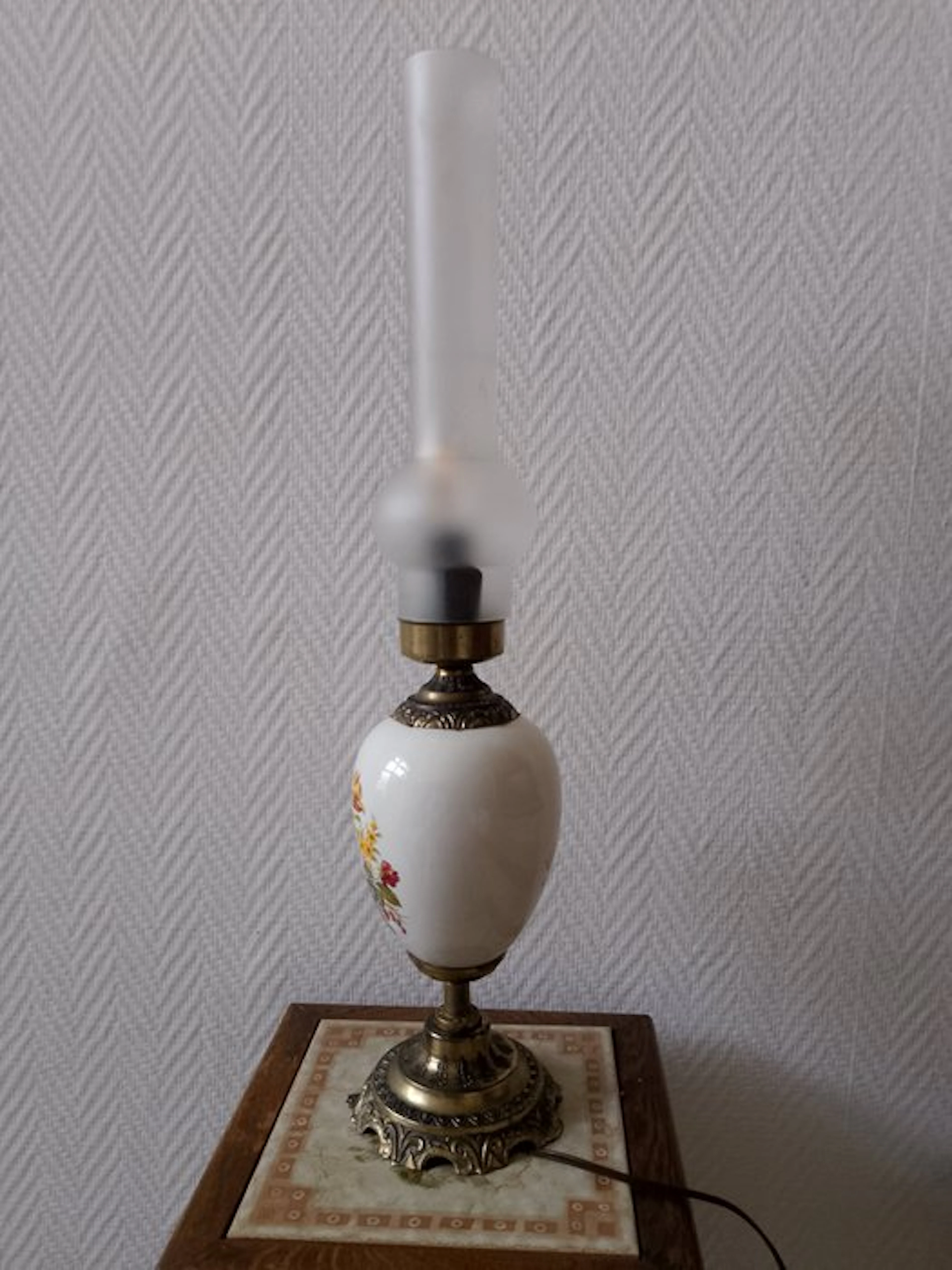 Lamp - Glass, Porcelain, Brass, Metal - Vintage lamp