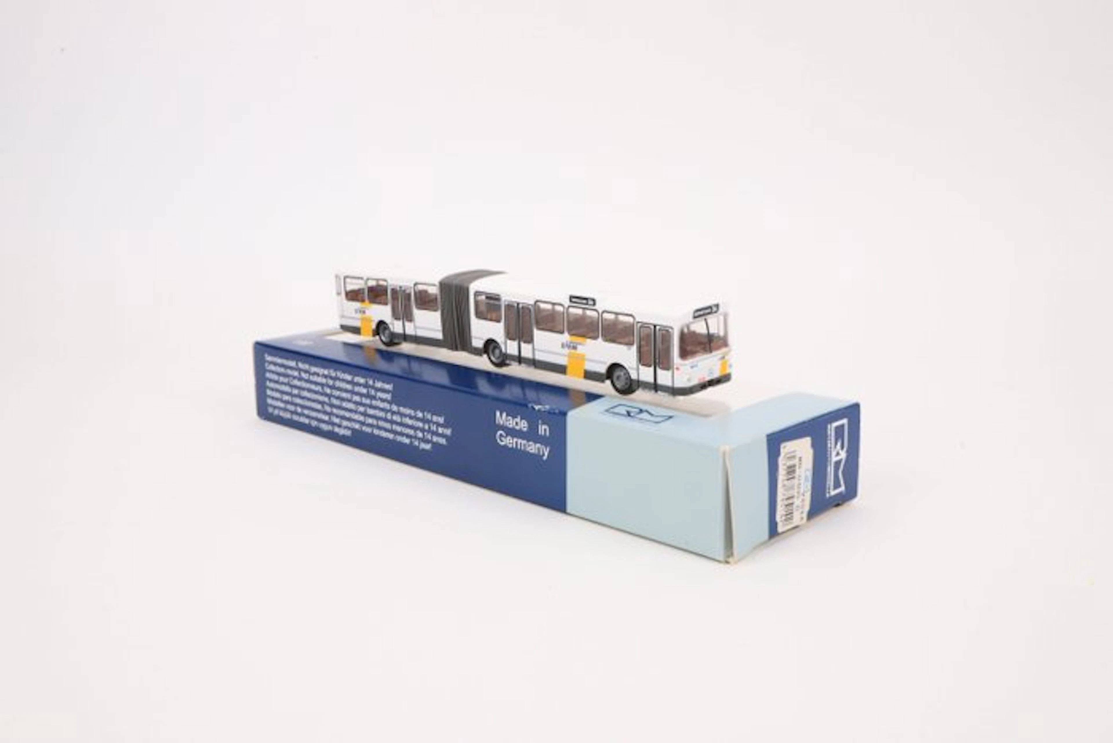 Rietze H0 - 74514 - Model train vehicles (1) - Mercedes-Benz O 305G