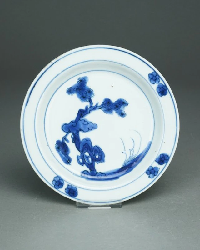 Ko-Sometsuke dish - Porcelain - Pine-tree - China - Tianqi (1621-1627)